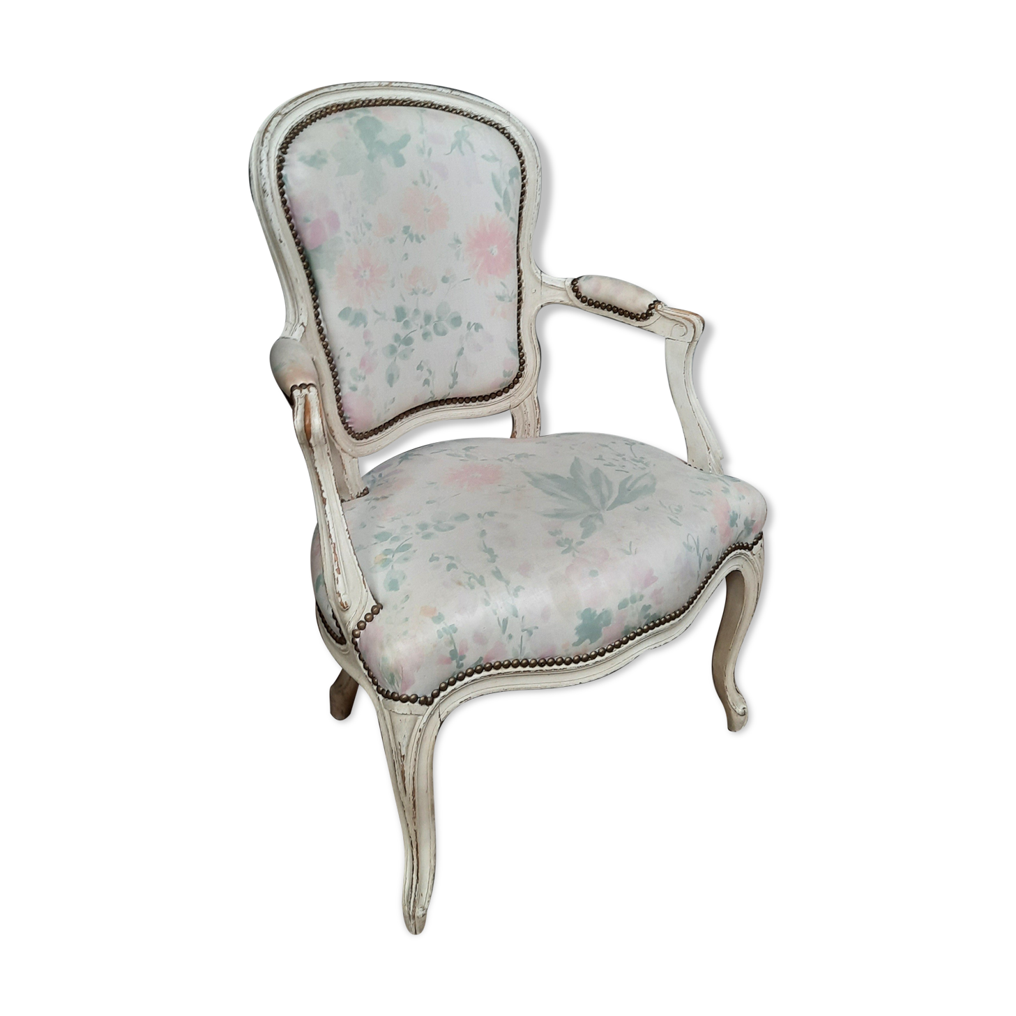 Louis XV armchair in white lacquered wood