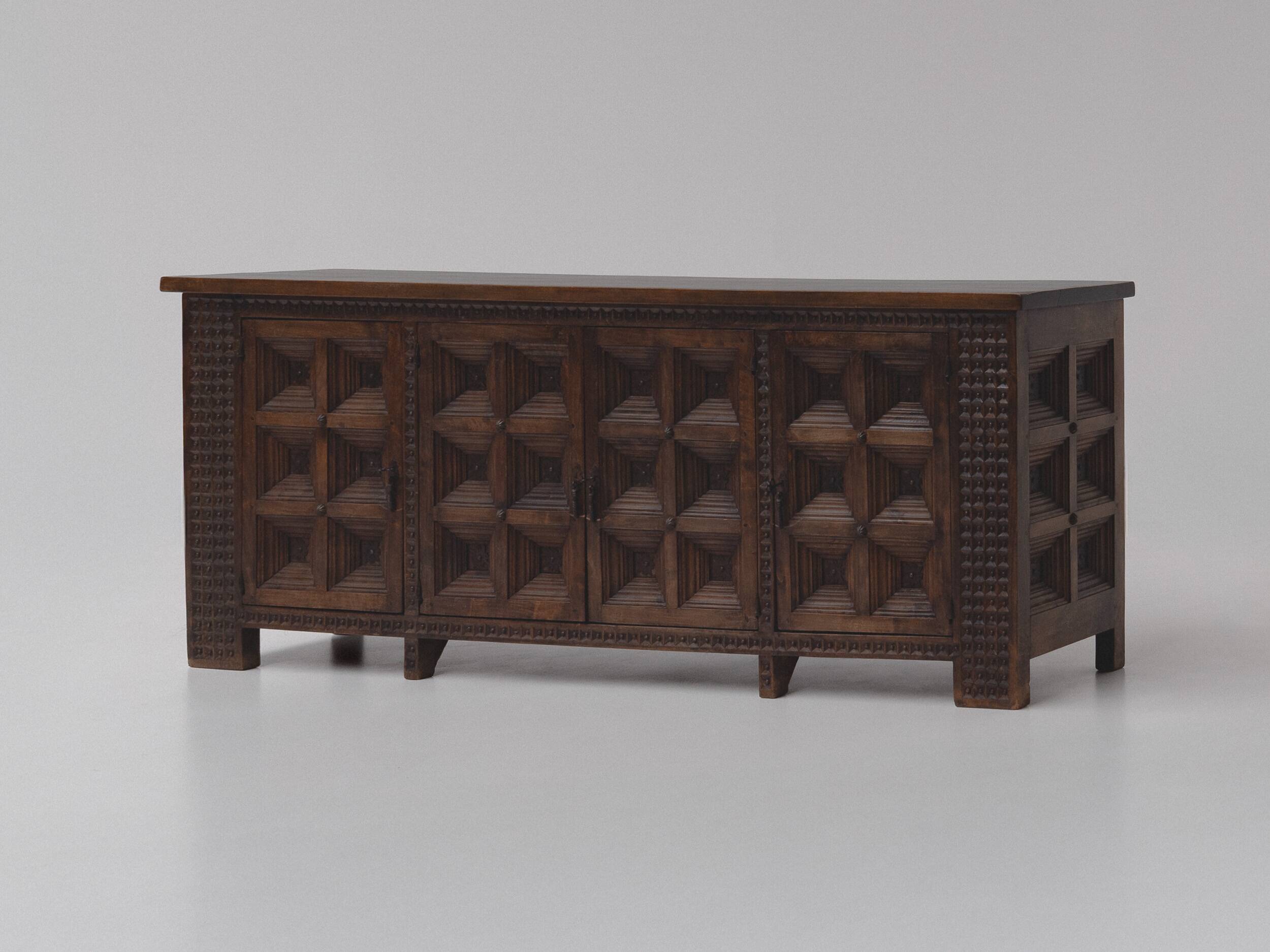 Buffet rustique brutaliste espagnol, années 1960