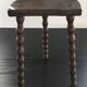 Tabouret tripode demi lune