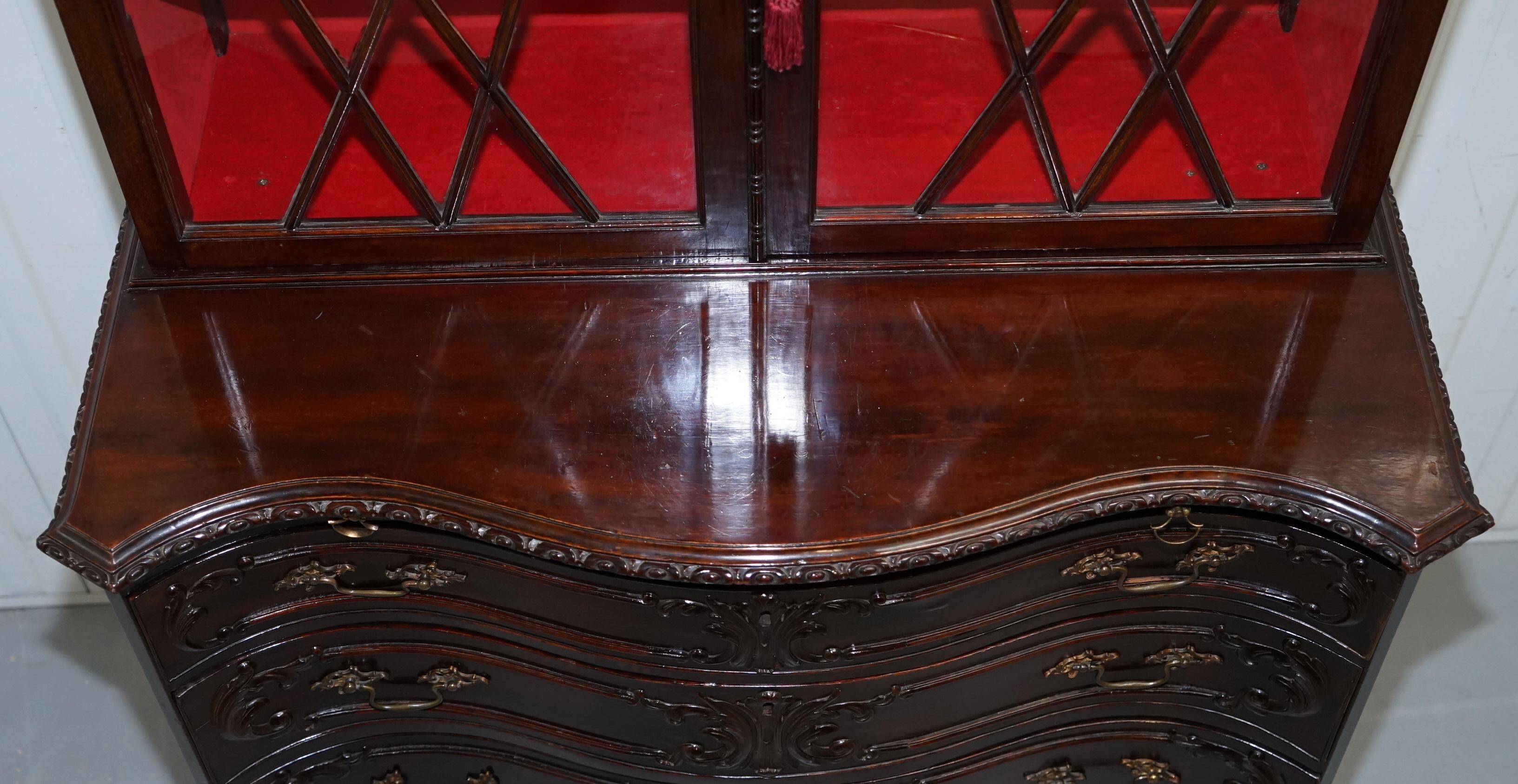 George III Library Thomas Chippendale in Hardwood on Serpentine Chest of Drawers