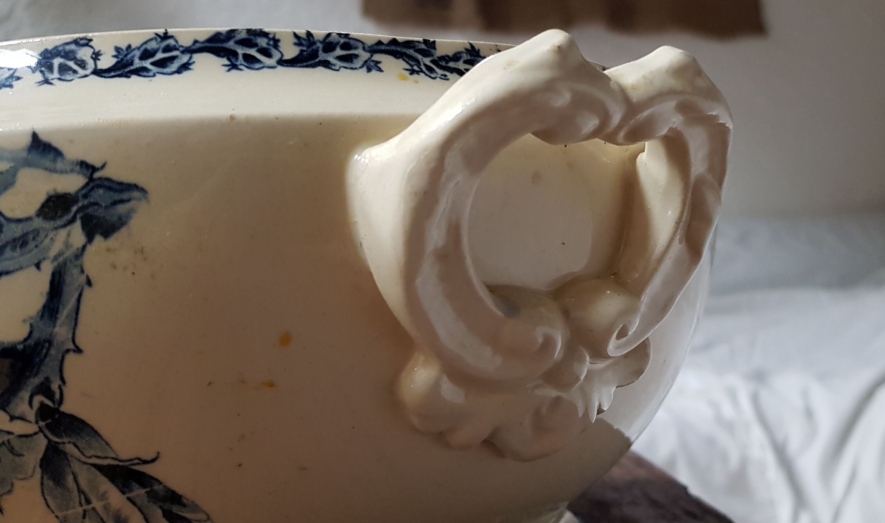 Degien opaque porcelain soup