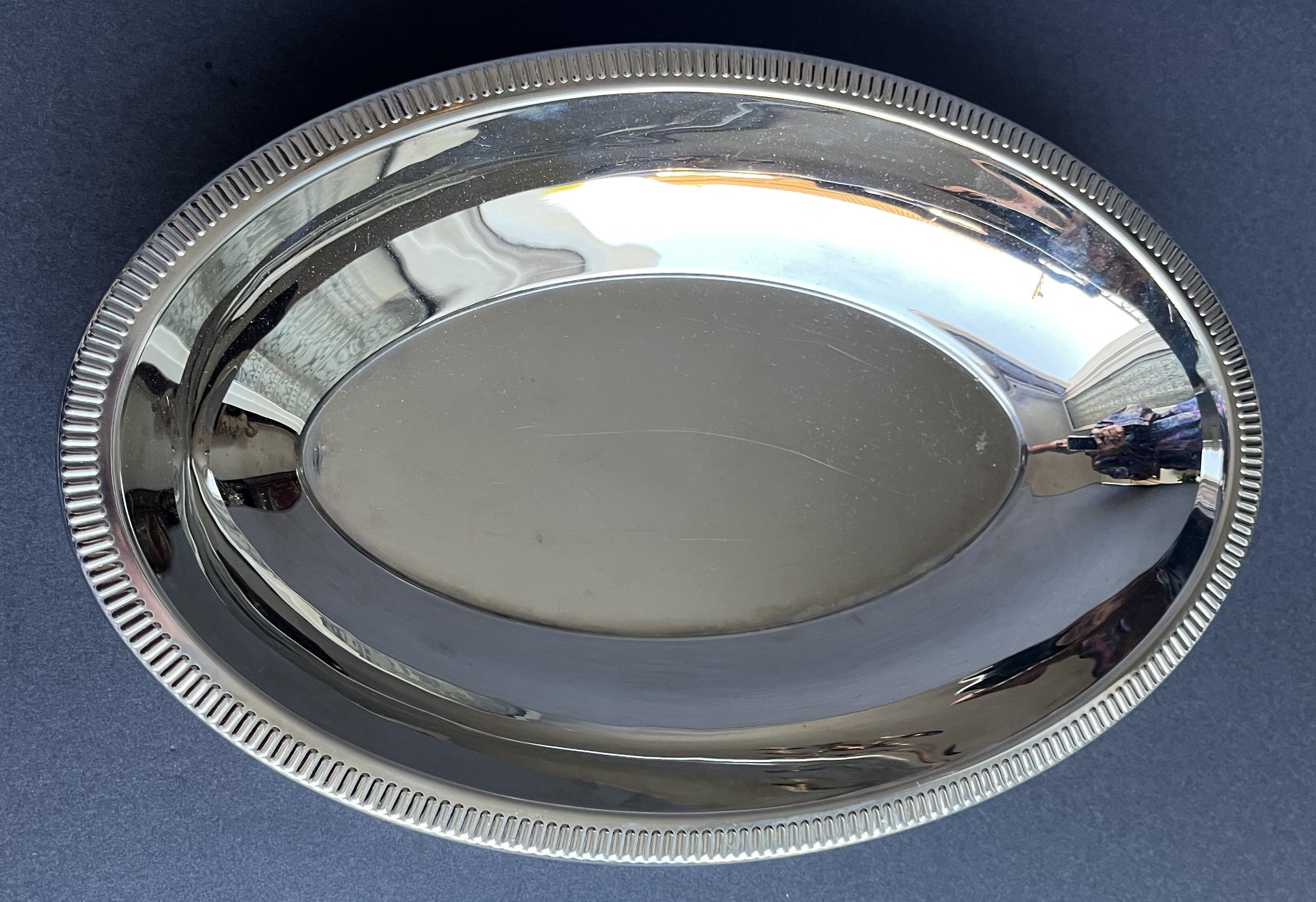 Oval stainless steel dish