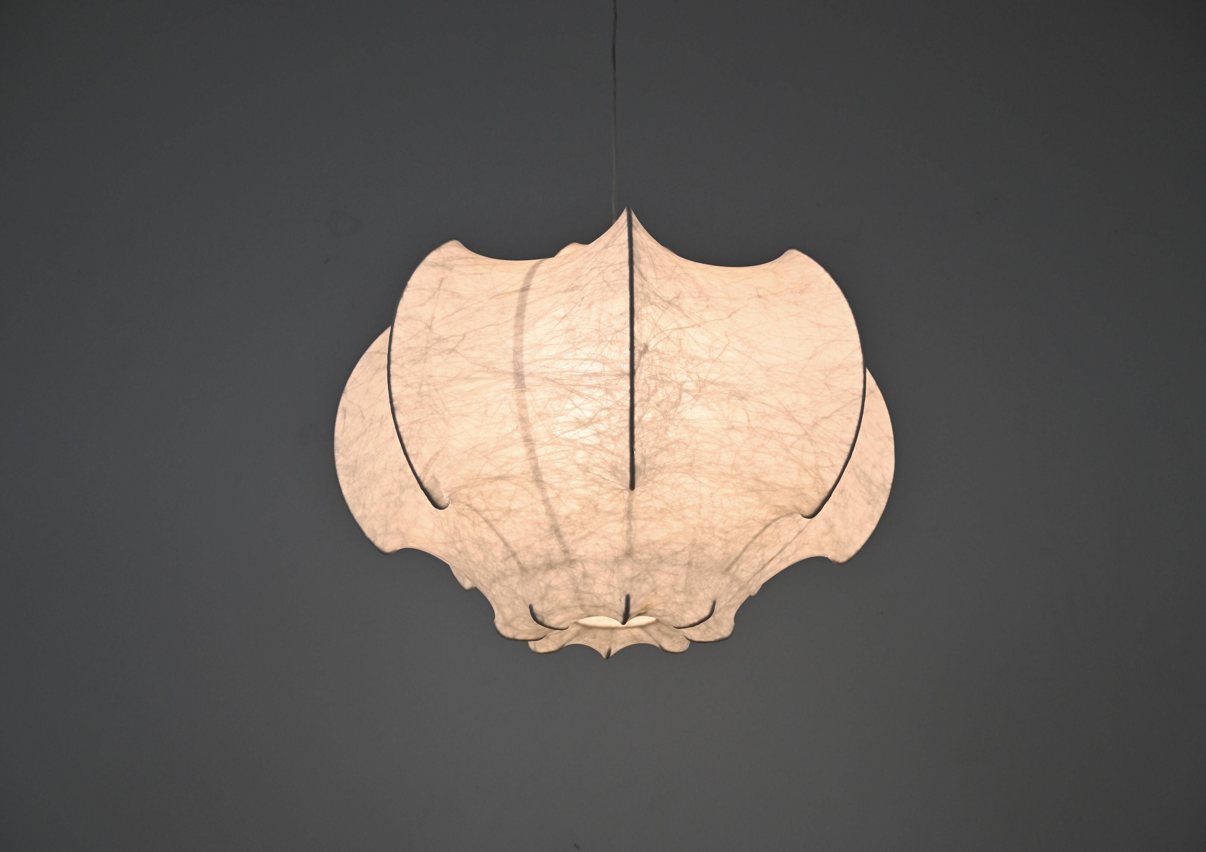 “Viscontea” pendant light by AchilleSu & Pier Giacomo Castiglioni for Flos