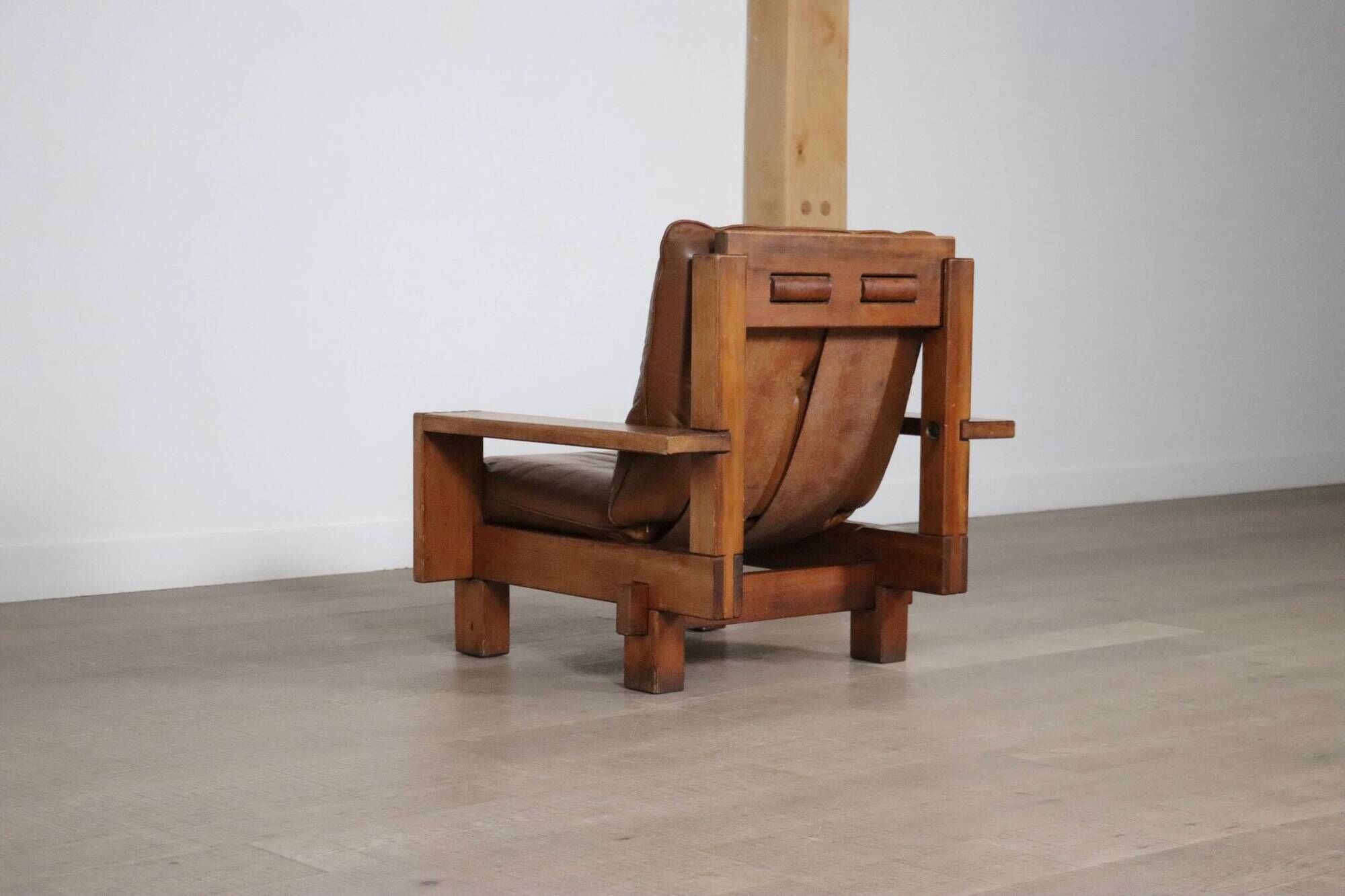 Midcentury Modern Brutalist Lounge Chair In Oak And Leather, Italy 1970s