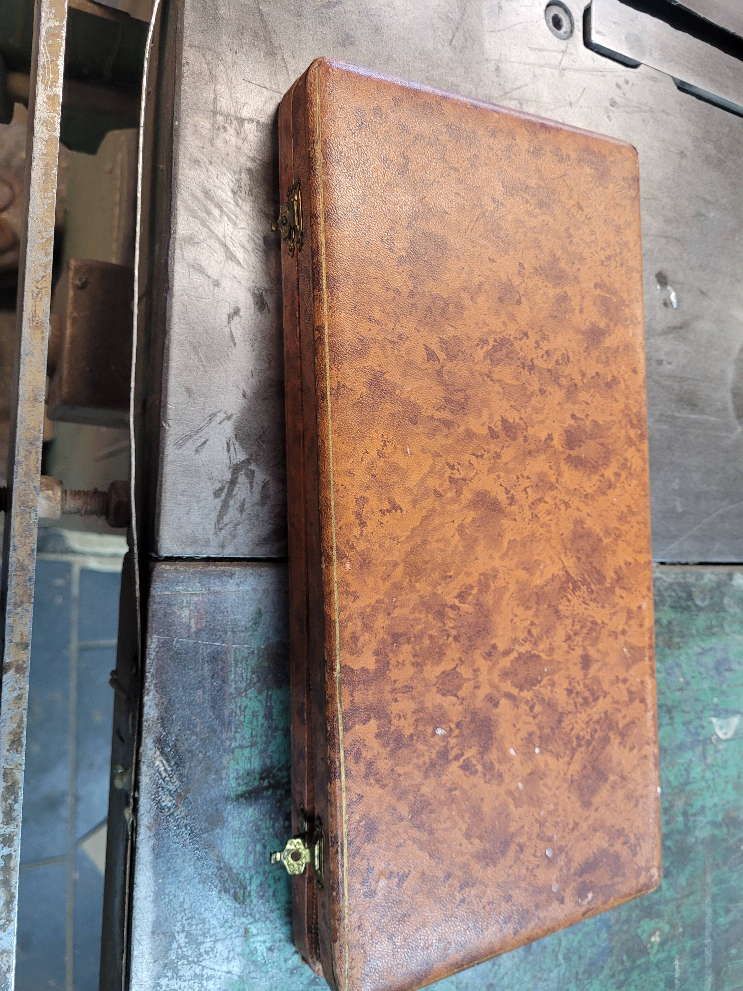 Art deco dessert service in stuffed silver