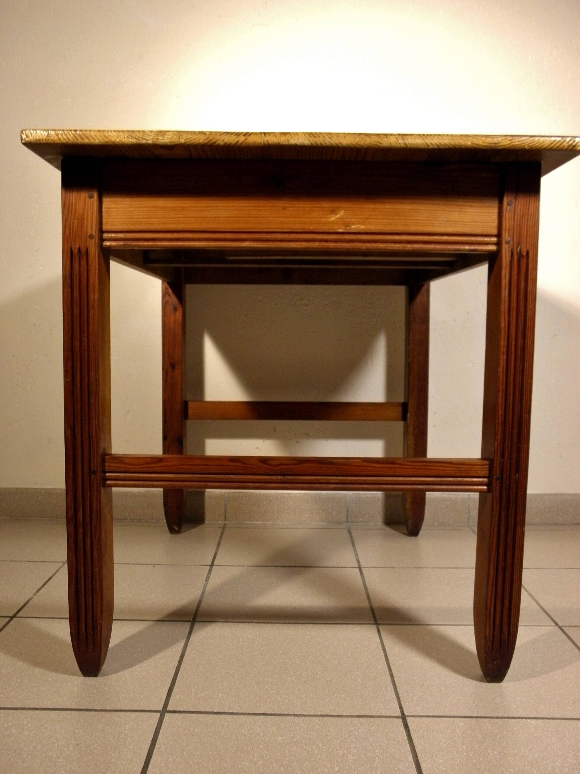 Pine farmhouse table