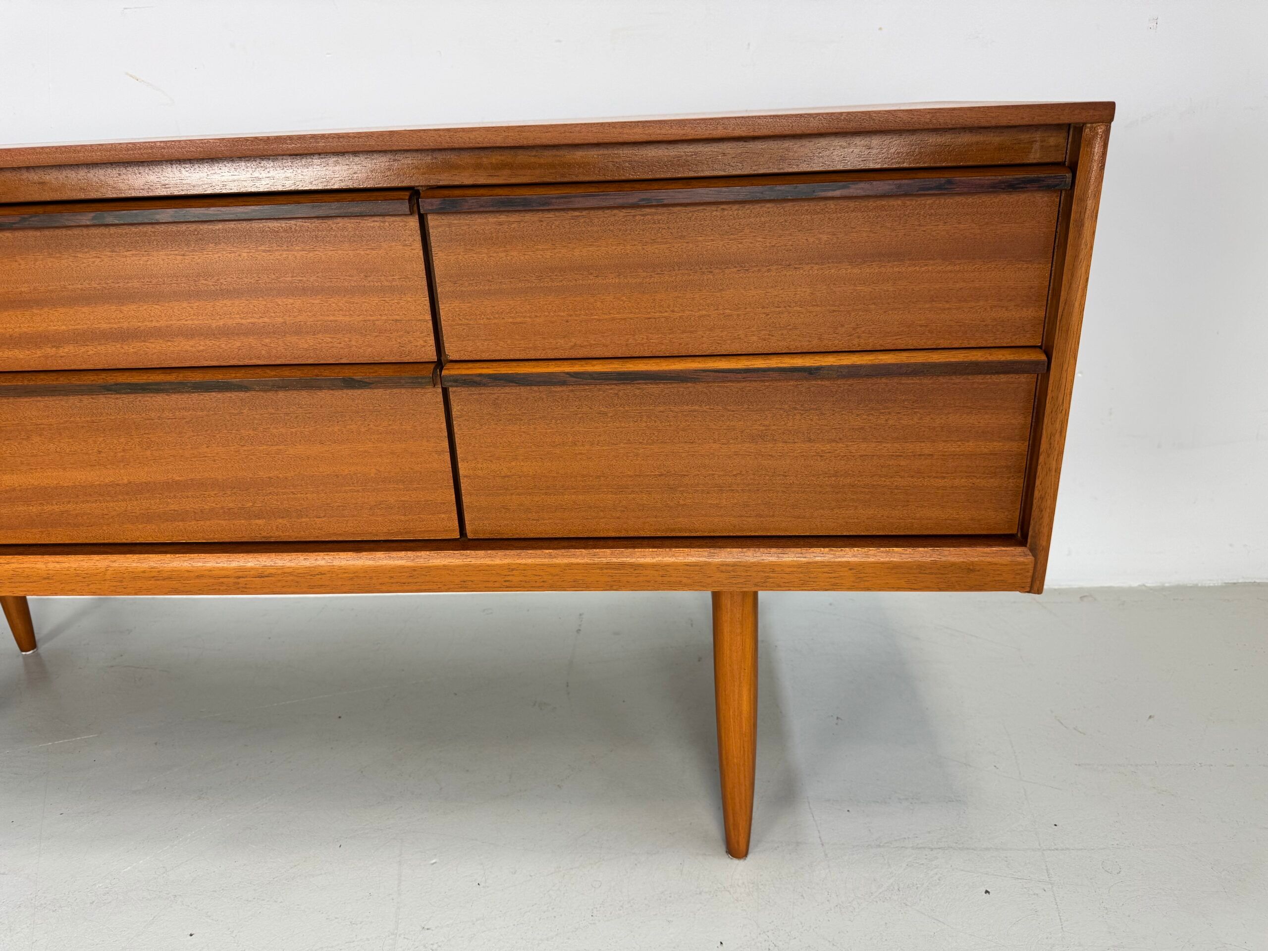 Vintage Austinsuite sideboard.