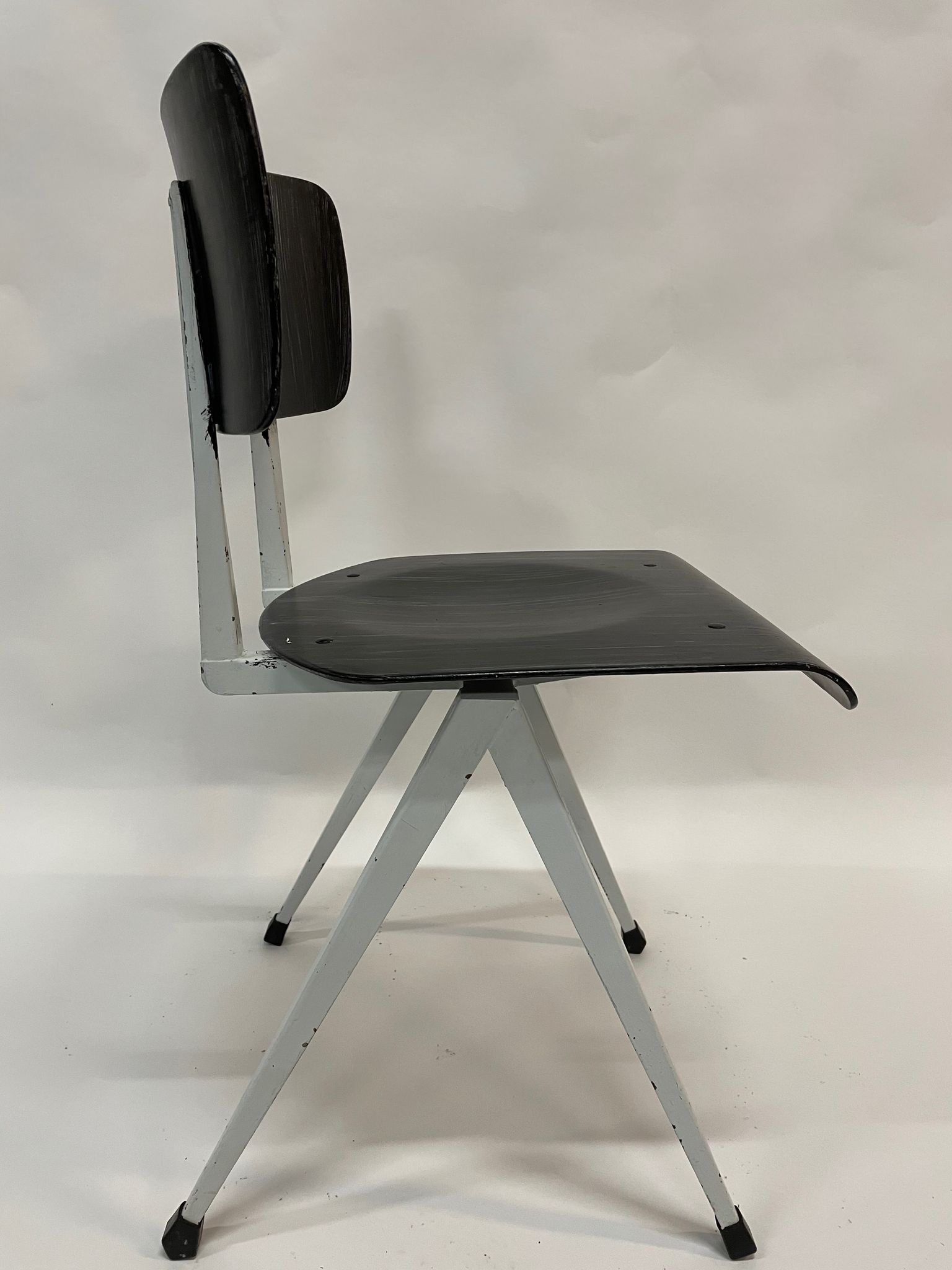 Vintage chair Galvanitas