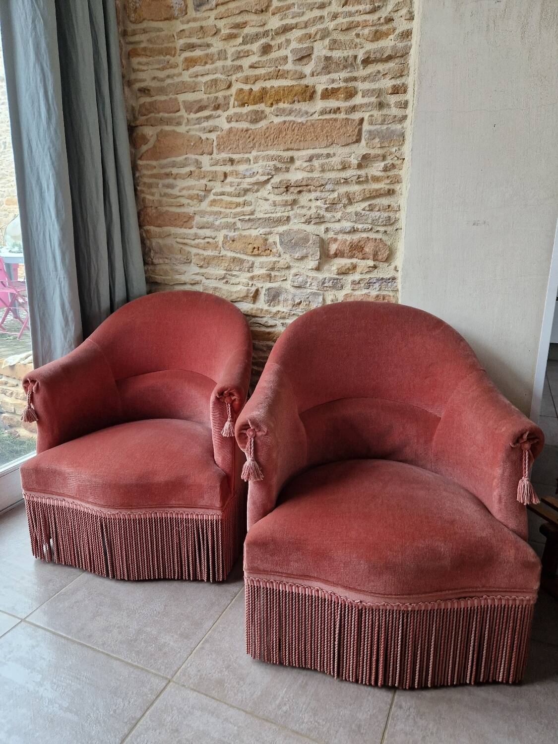 Toad chair x2