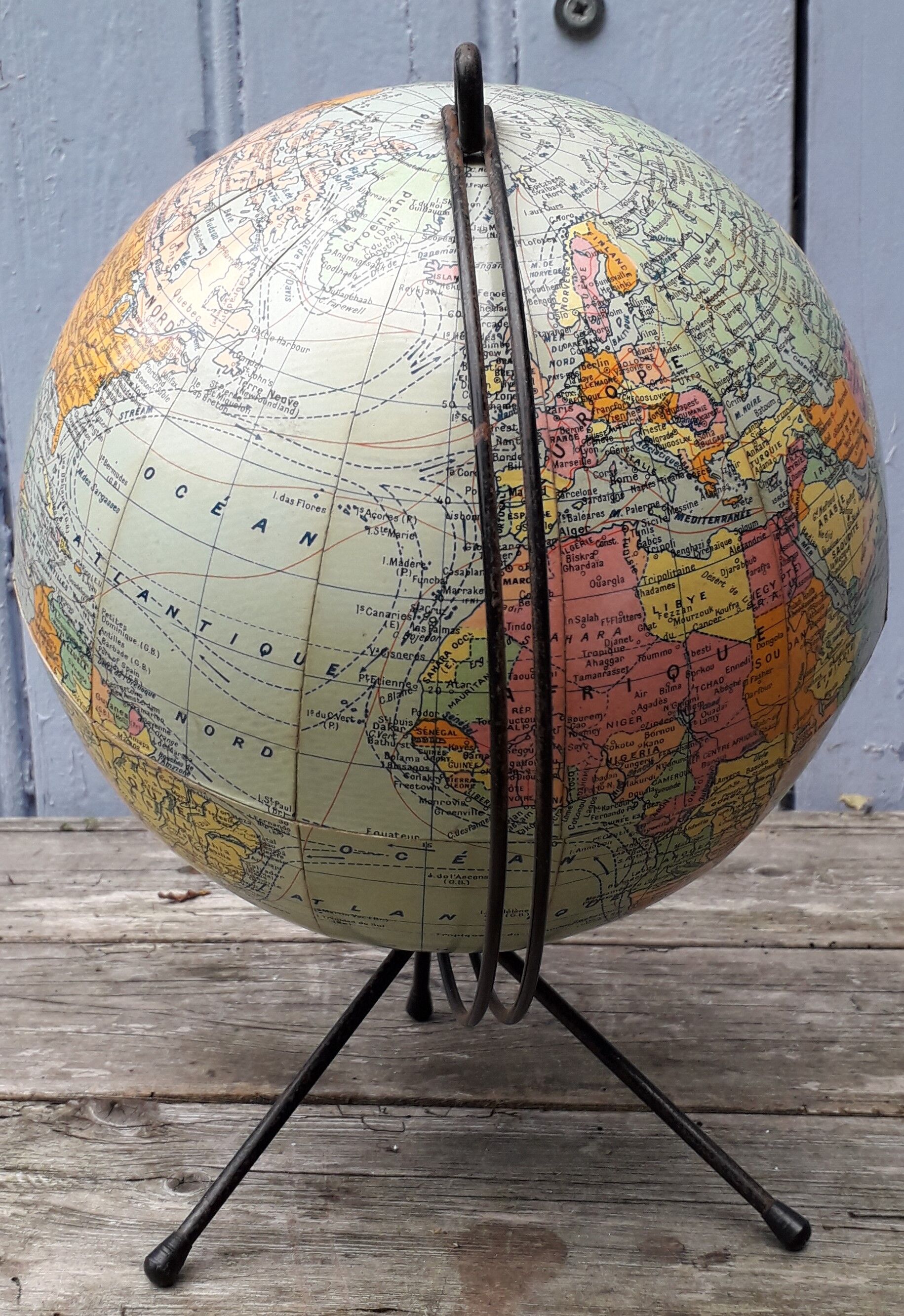Tripod globe  by Girard & Barrère
