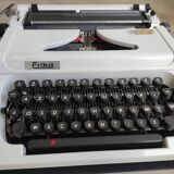 Machine to write