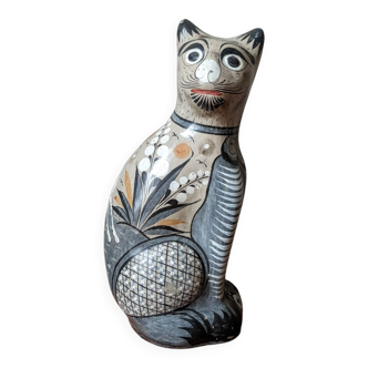 Hand-painted decorative ceramic cat from Tonala, Mexico.