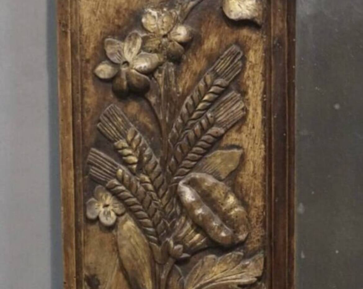 Superb mirror, carved wood