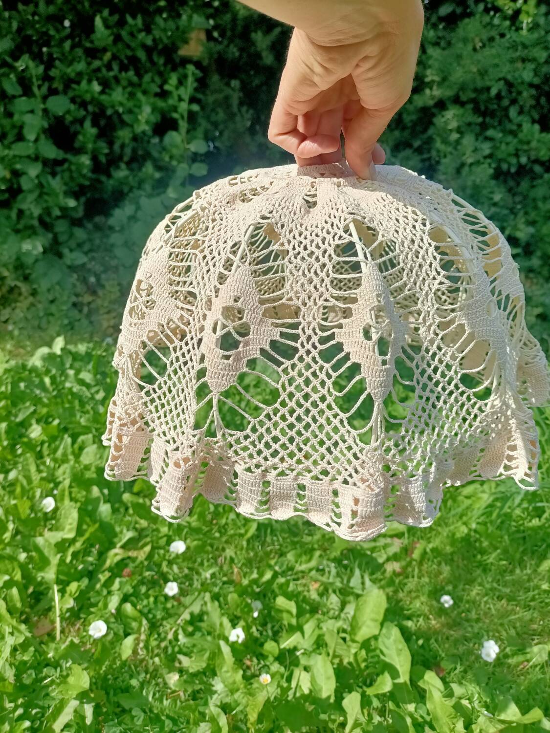 Retro lace chandelier/lampshade