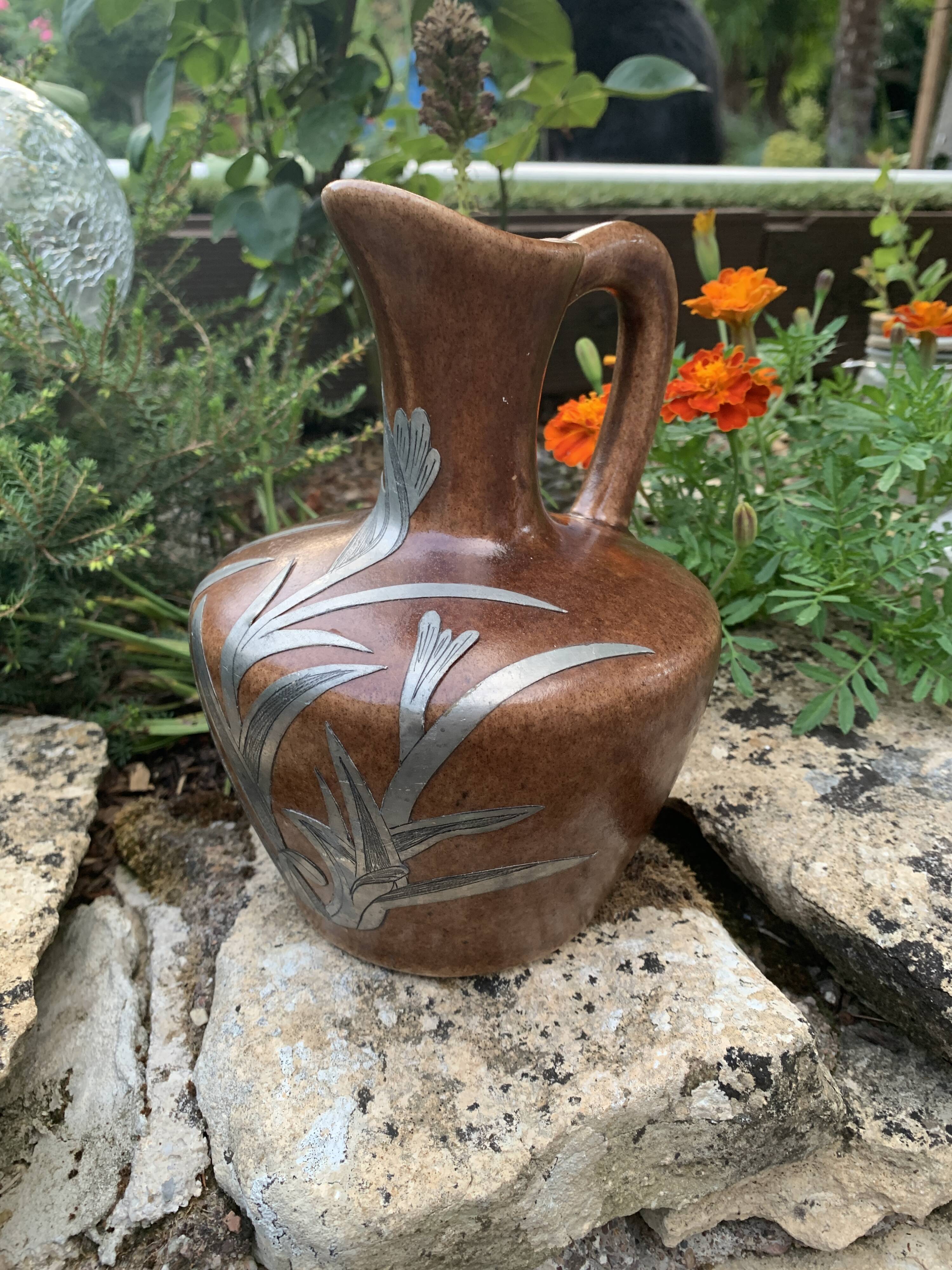 Pitcher in ceramic and tin from Savoy