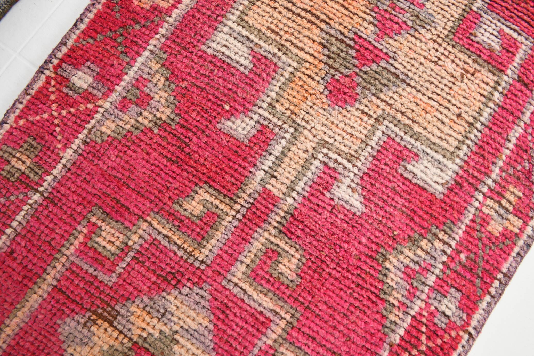 Red & Pink Hallway Vintage Runner Rug, 80x306Cm
