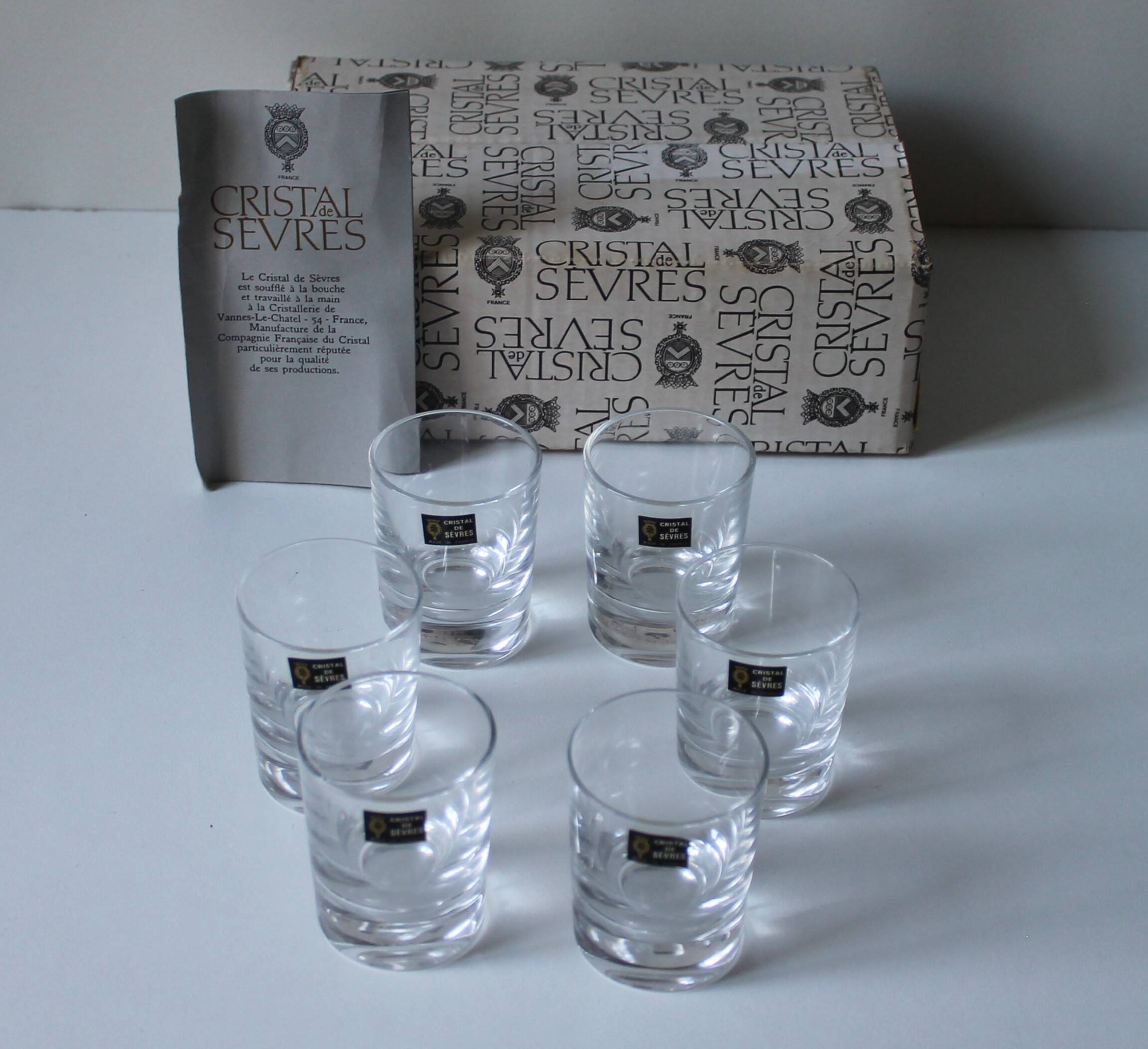 Série de 6 verres en 'cristal de Sèvres'