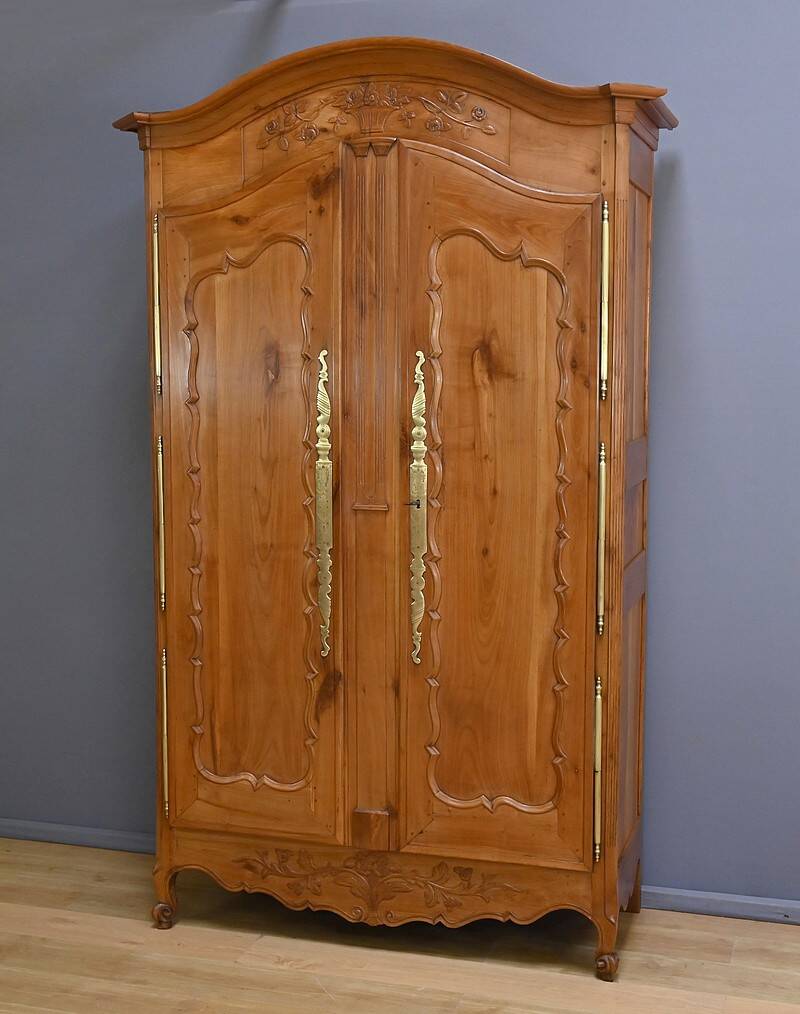 Nantaise Cherrywood Wardrobe, Louis XV Style – Part 1 of the 19th Century