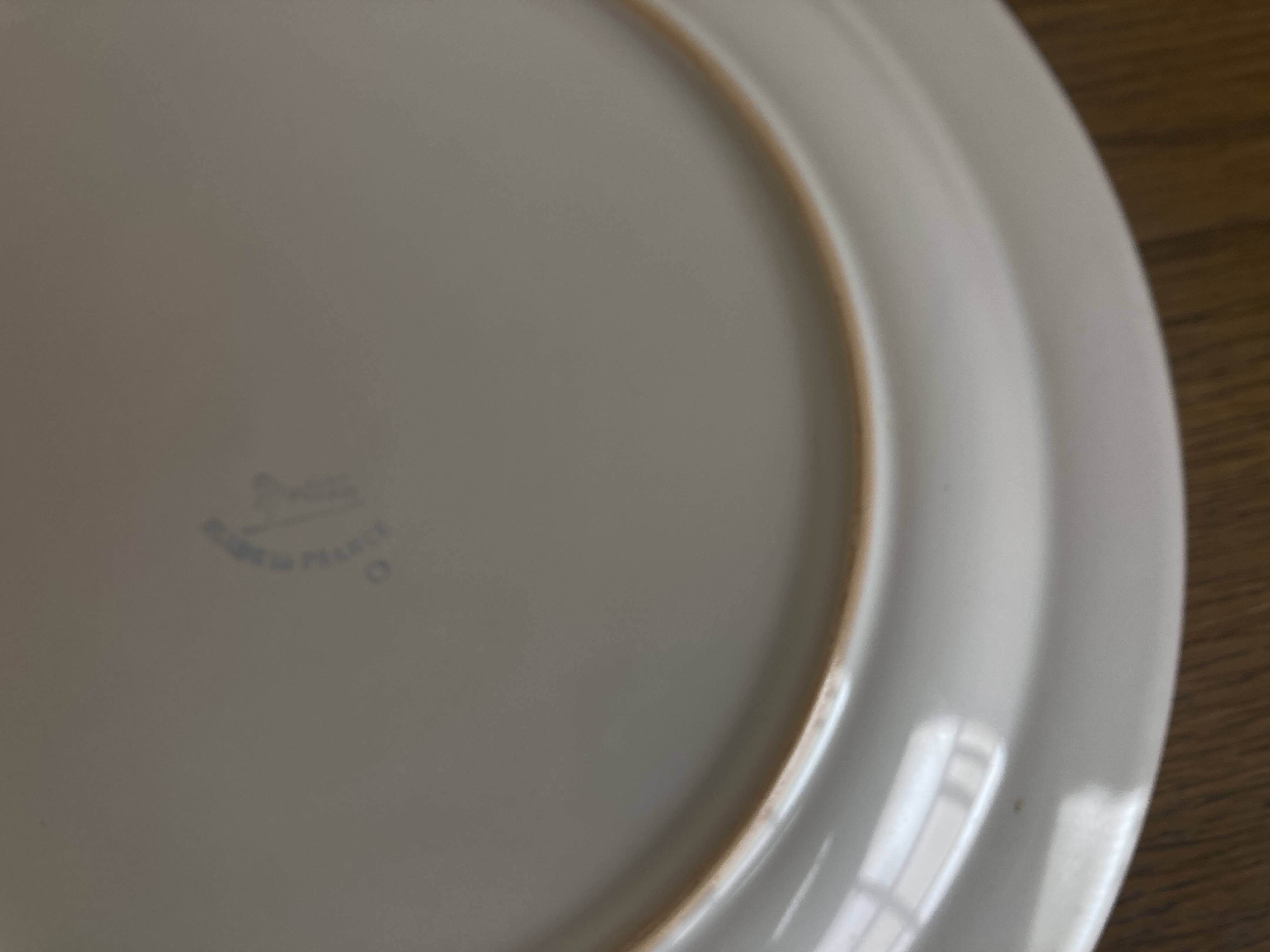 Pierre Motton scalloped cake plate for Gien