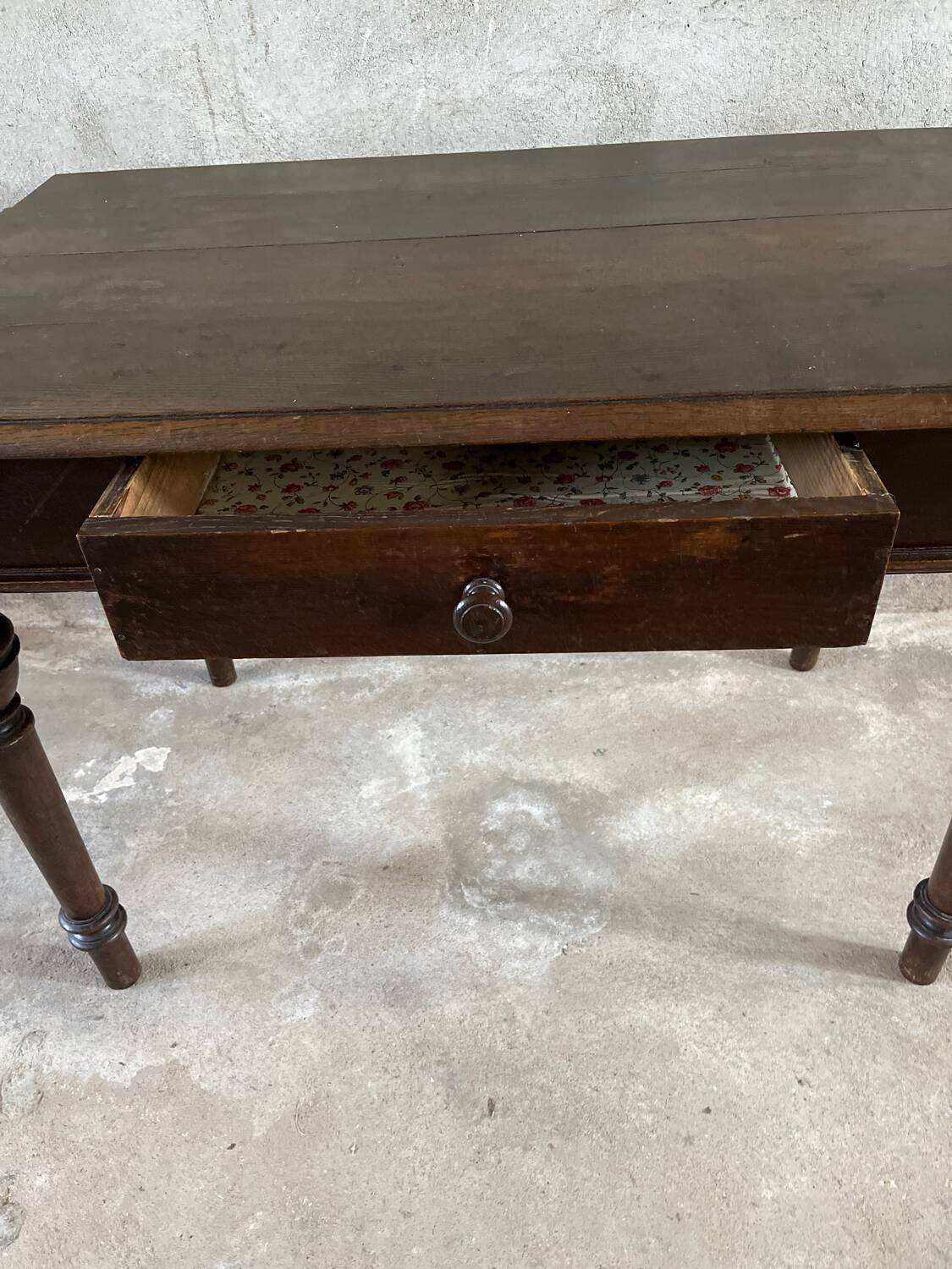 Antique 1-drawer desk in Henri II style