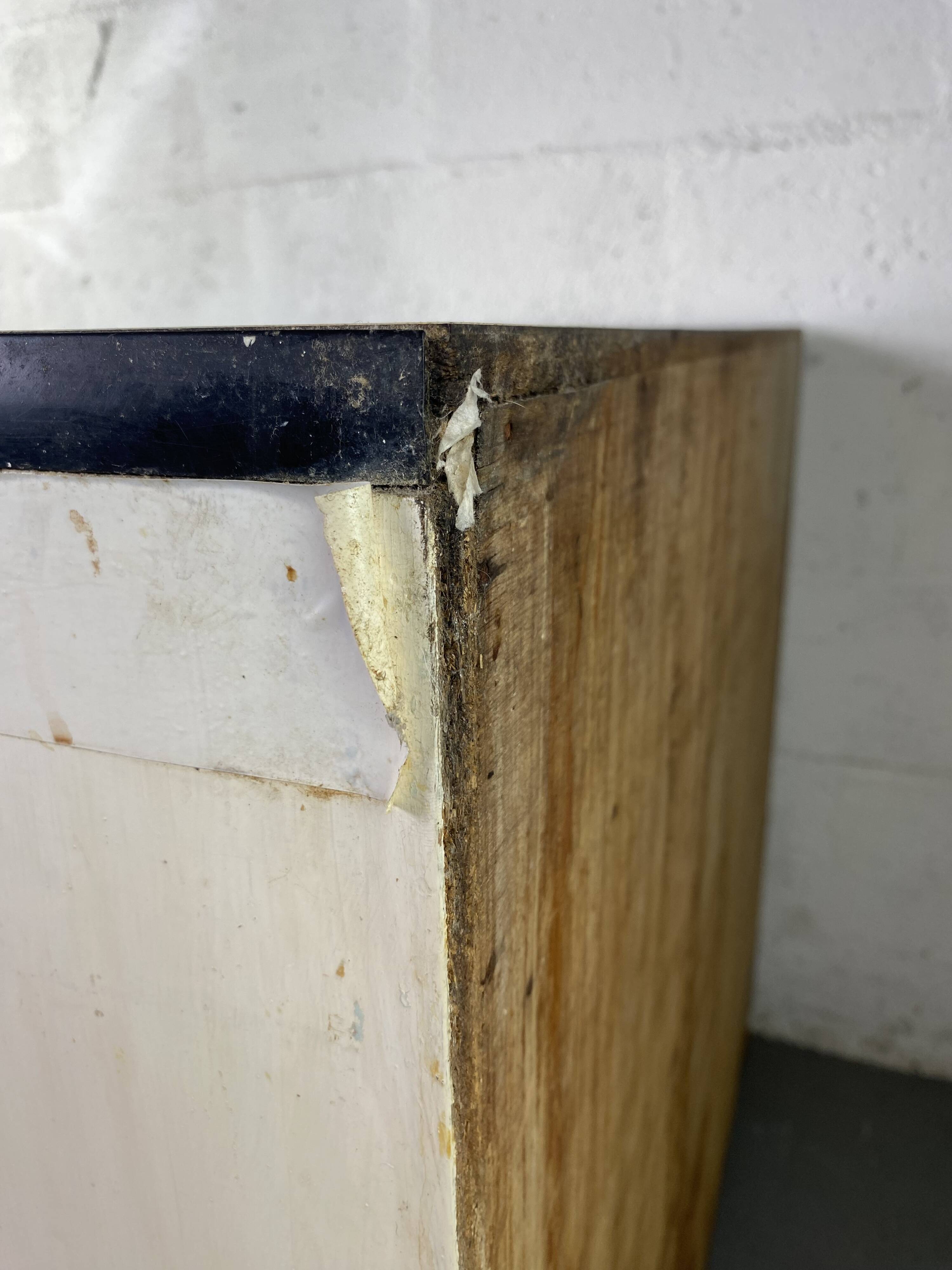 Kitchen sideboard in weathered Formica