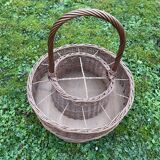 Wicker bottle holder