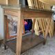 Table d’appoint vintage en bois et plateau marbré