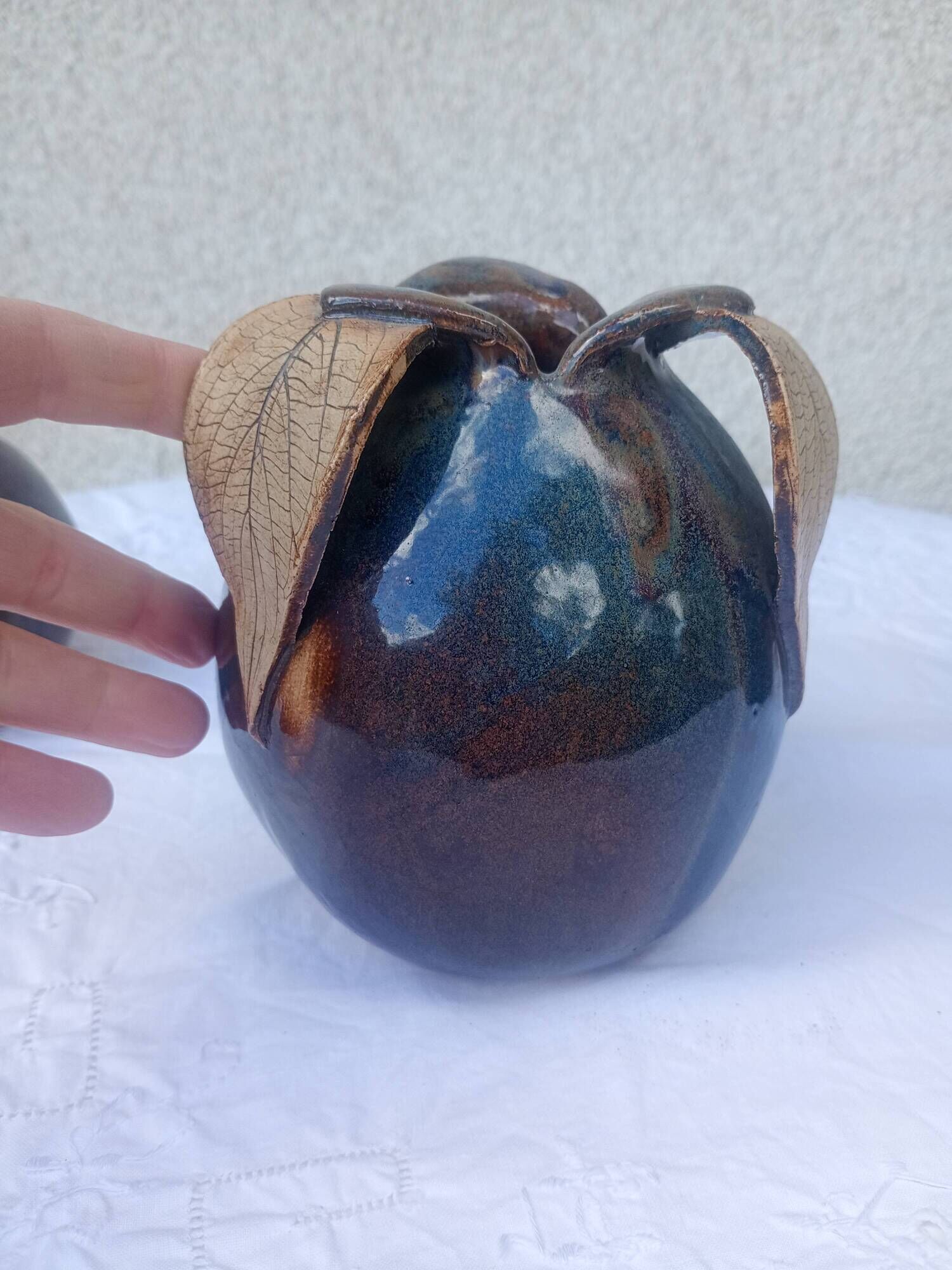Atelier Freiling 3x round vase for small bouquet in stoneware Autumn ambiance