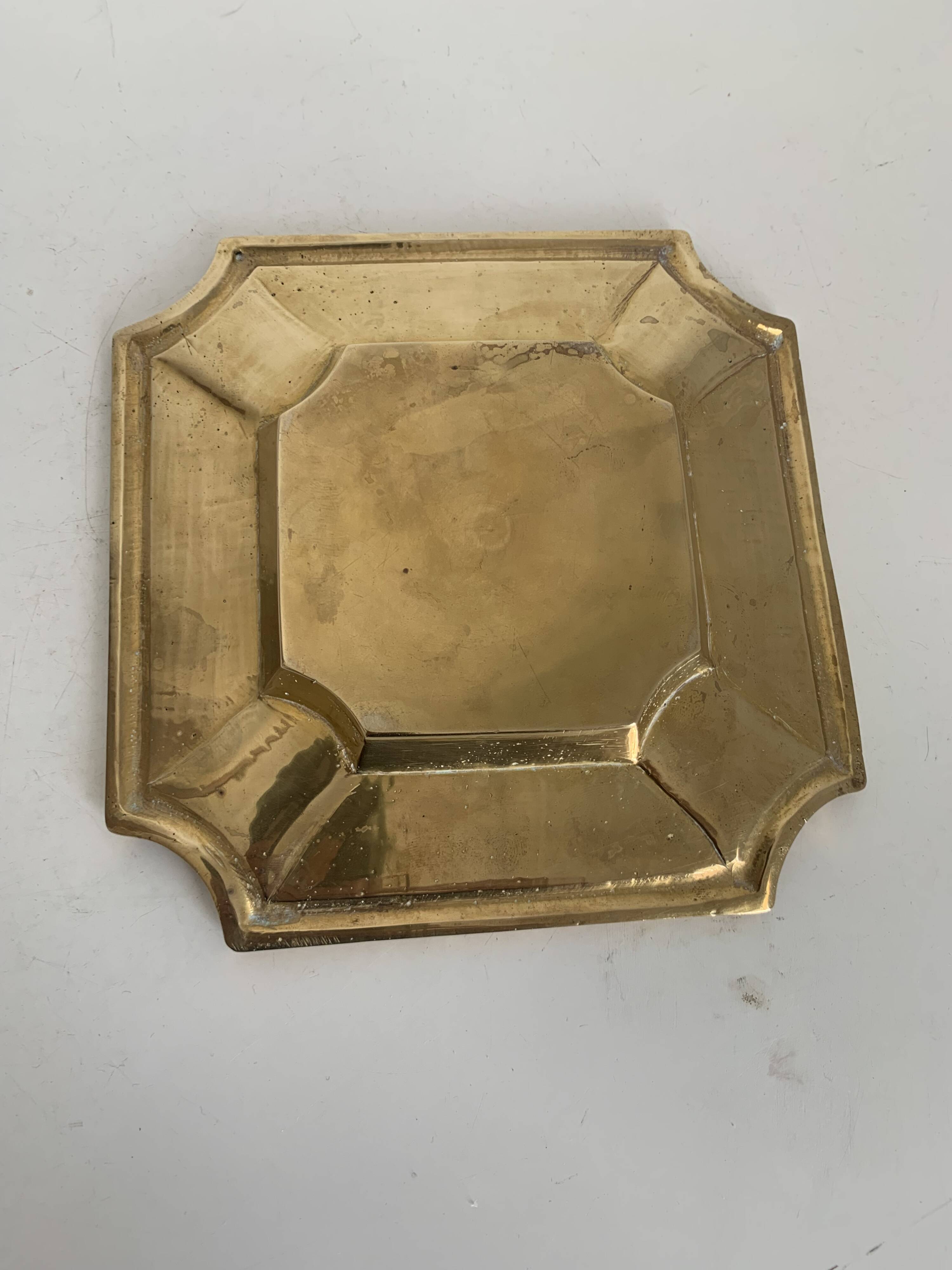 Pair of vintage 1980 brass ashtrays - 16 x 16 cm