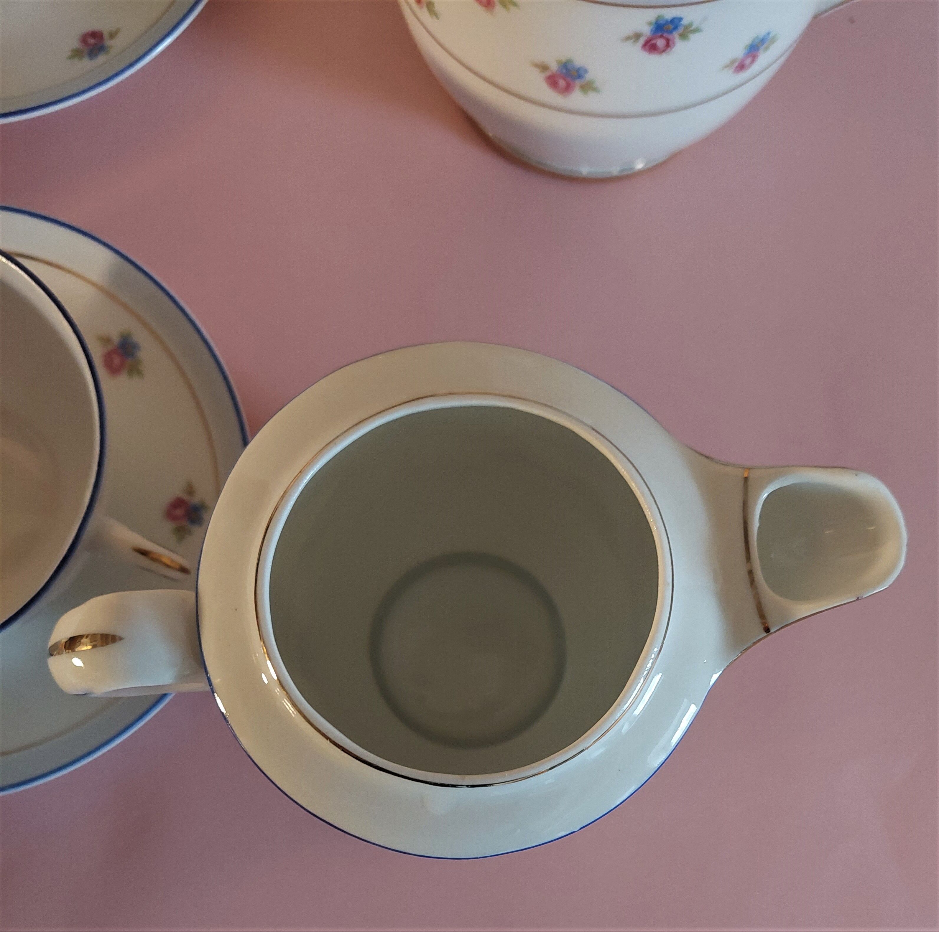 Chauvigny porcelain tea set six cups
