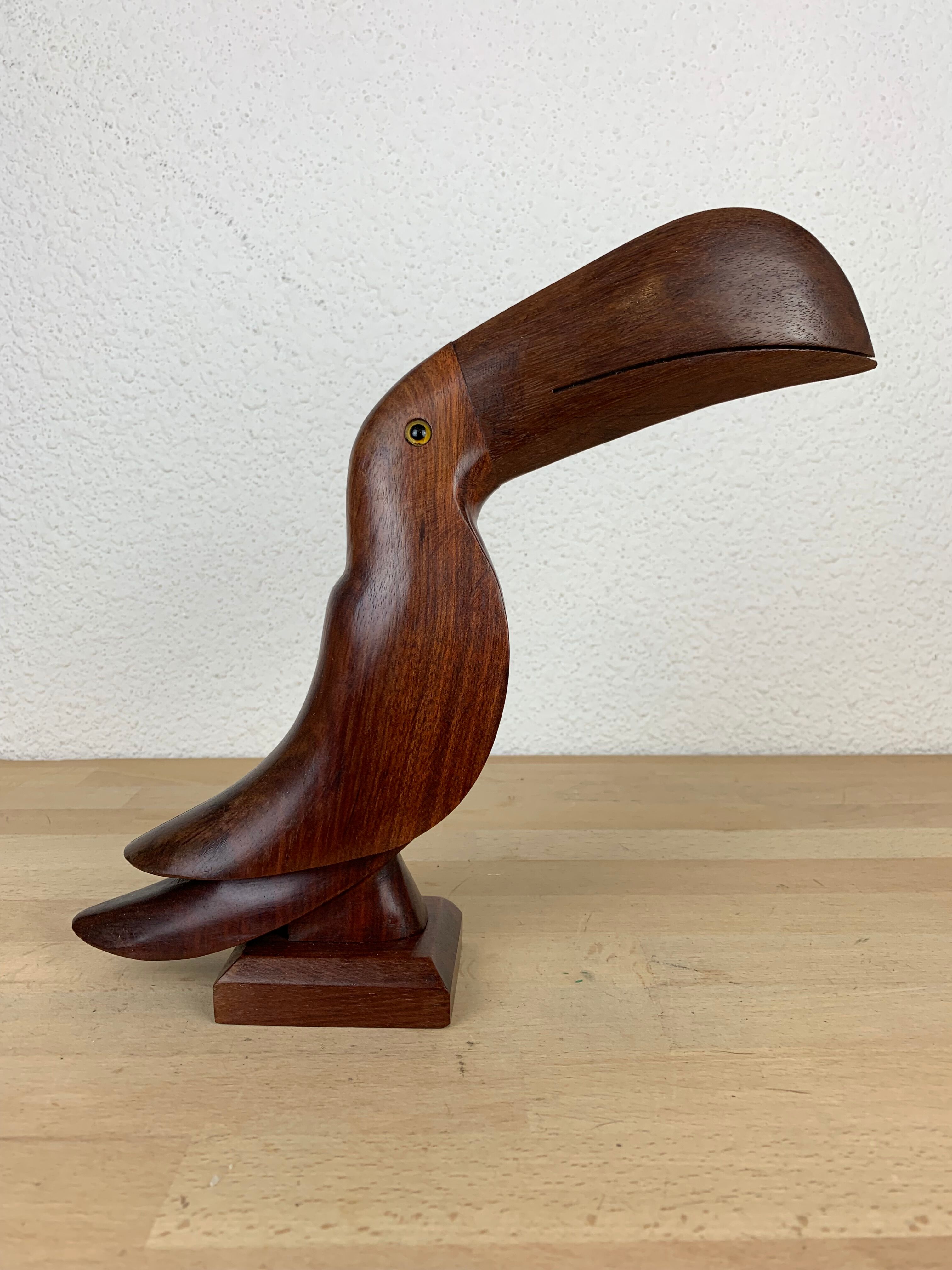 Letter door toucan Scandinavian wood sculpture