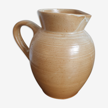 Sandstone pitcher