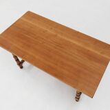 Table à manger en chêne belge du 20ème siècle