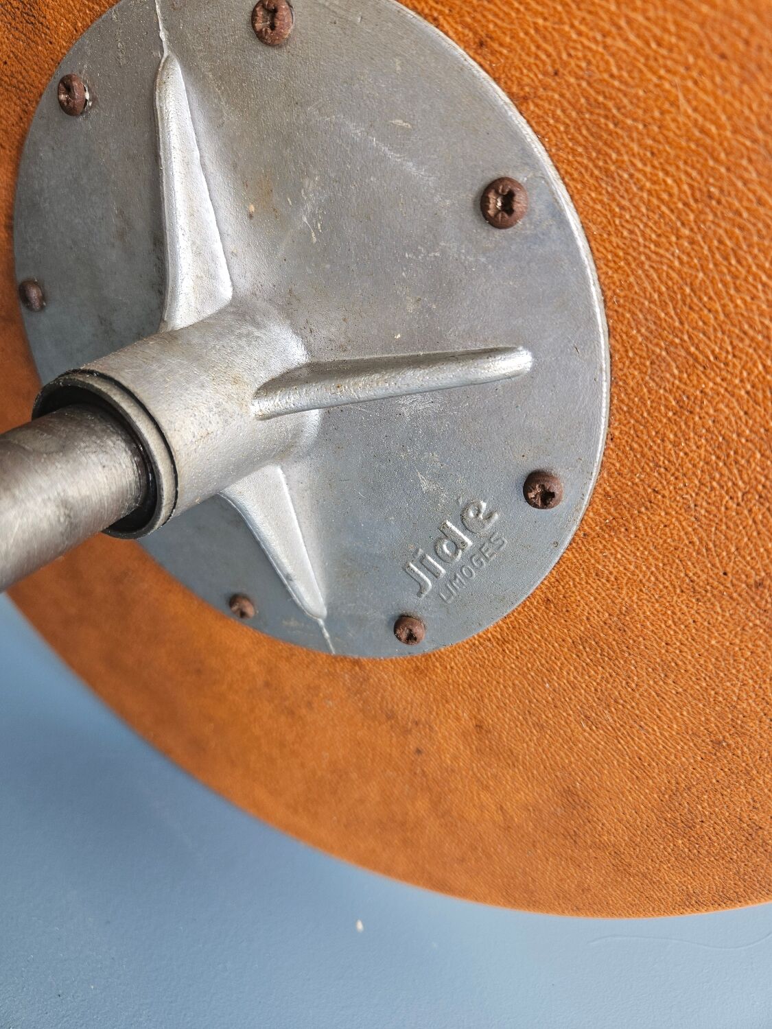 Adjustable architect's stool