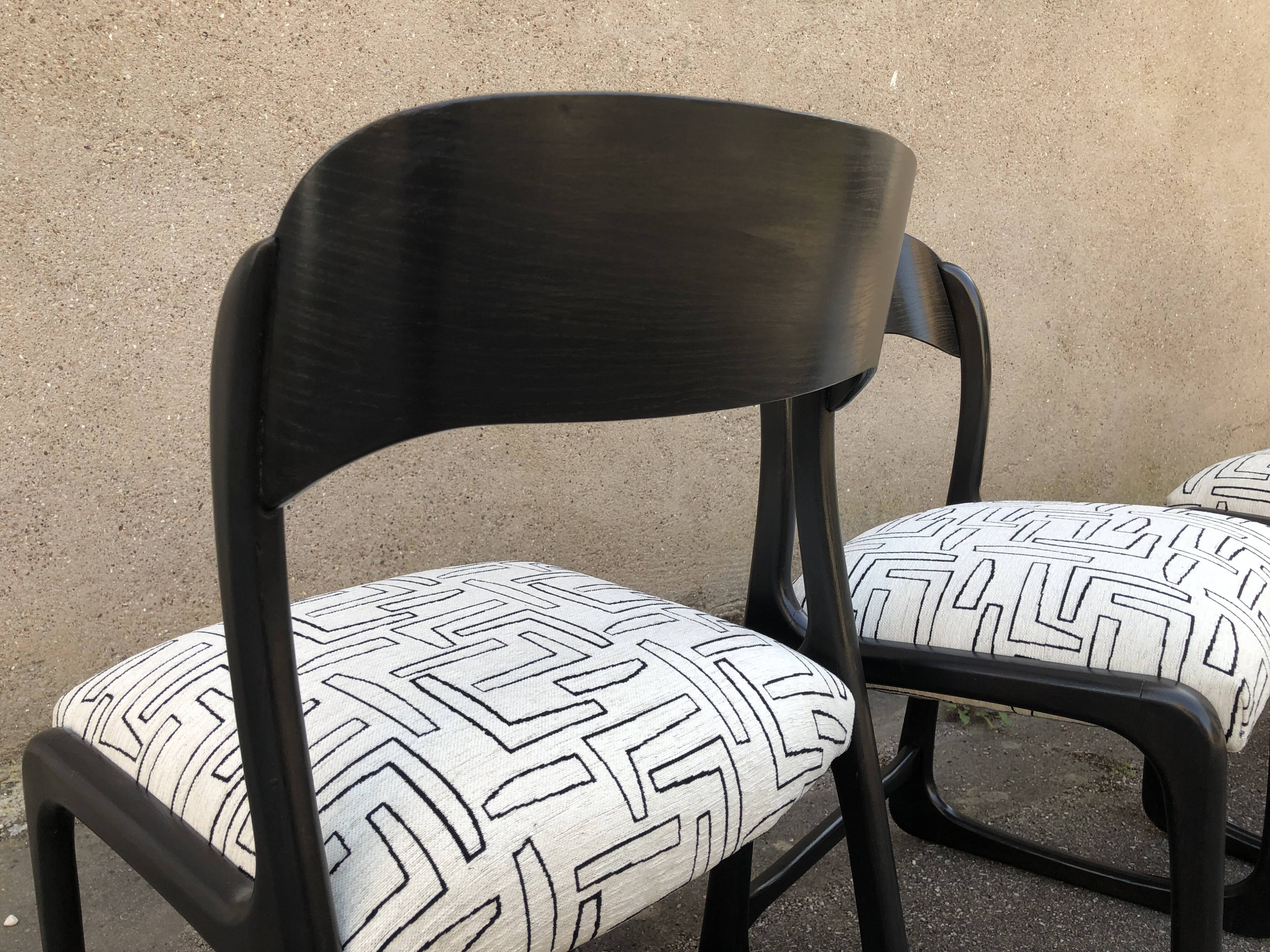 4 chaises Baumann Traîneau