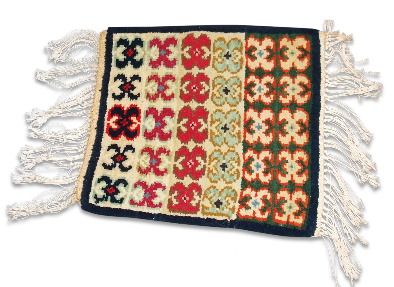 Old small prayer Berber carpet in wool