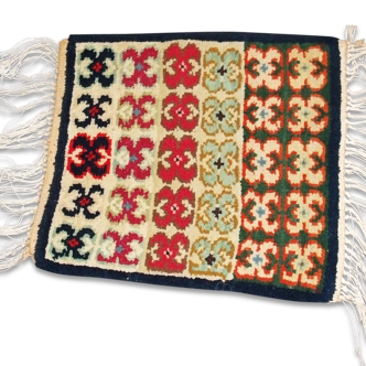 Ancien petit tapis de priére berbére en laine