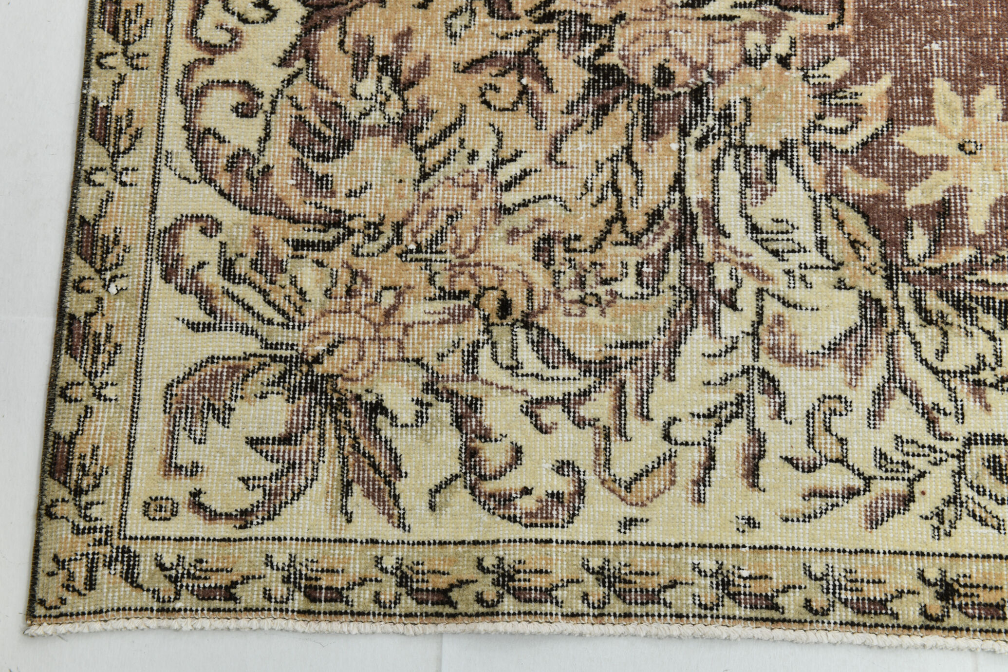 6x10 brown & beige classic antique rug, 192x299cm