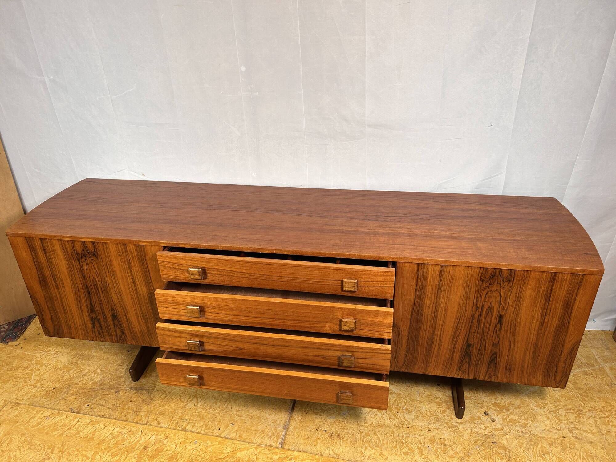 Enfilade en teck et palissandre par Vanson, 1960