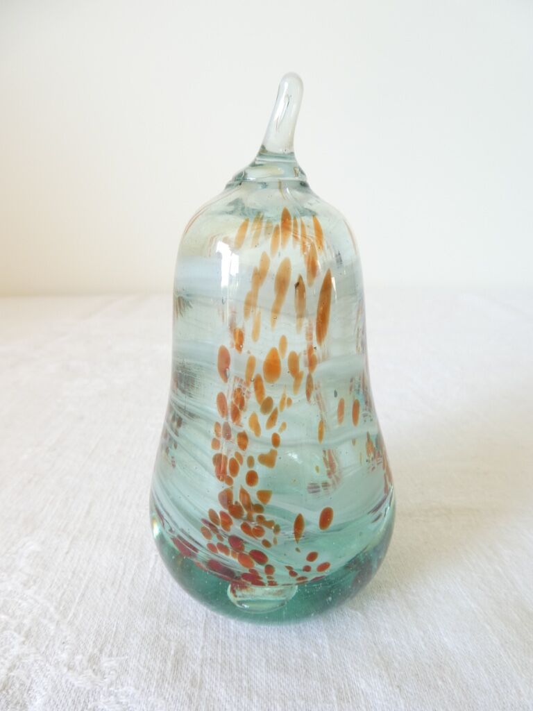 Sulphide / glass pear paperweight Mdina Islands of Malta