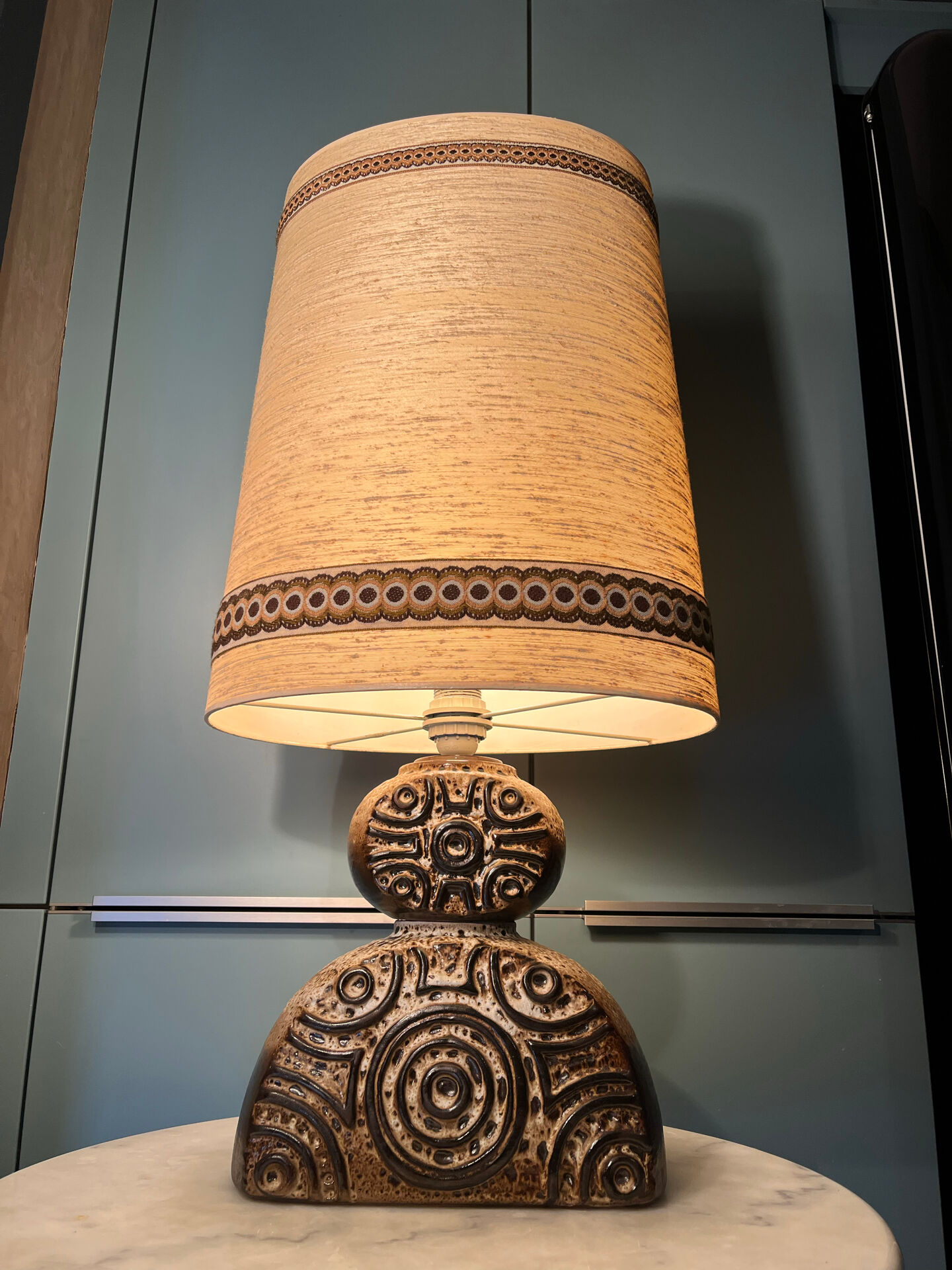 Brutalist ceramic lamp