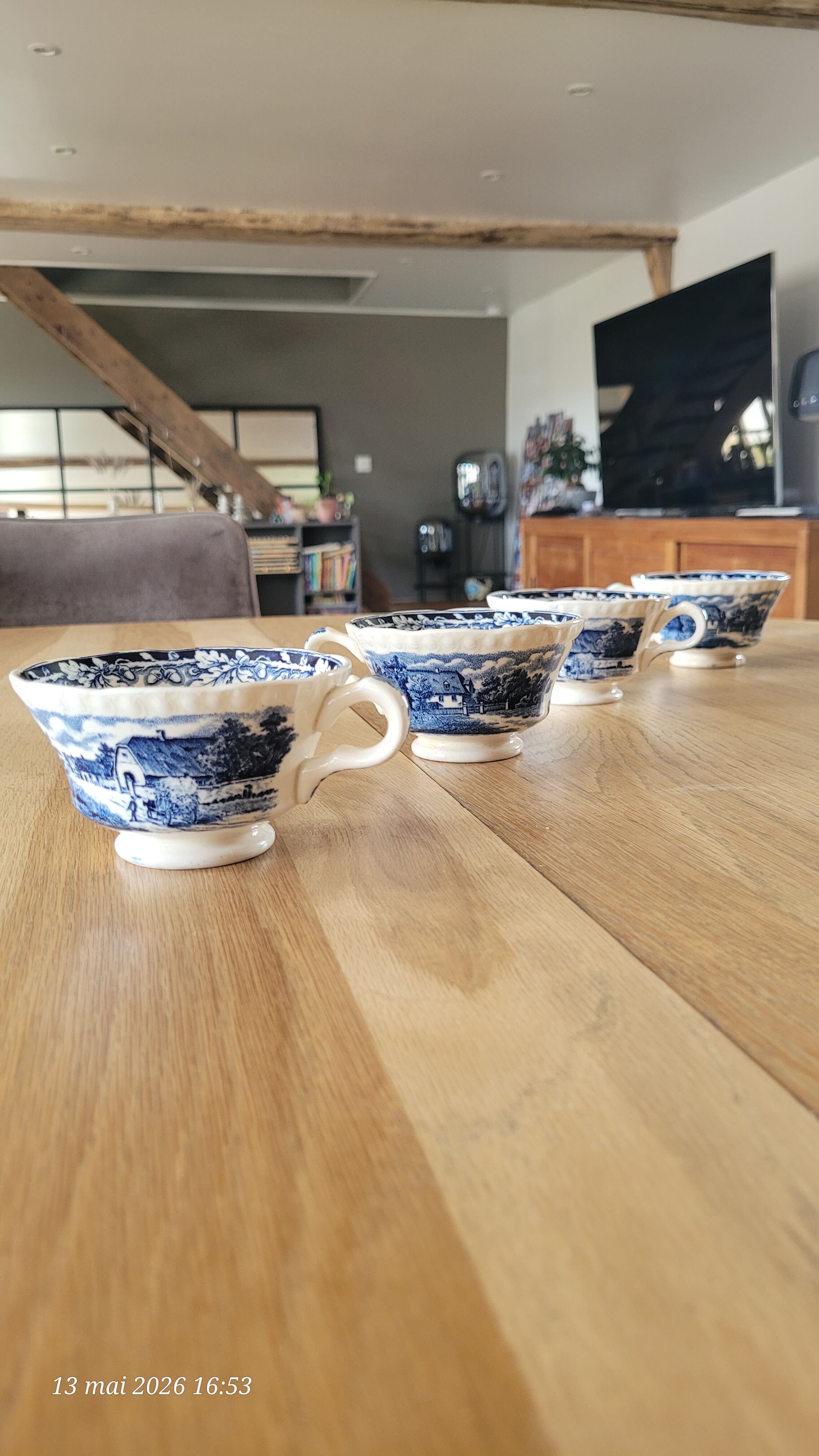 4 tasses anciennes Sté Céramique Maestricht Boerenhoeve bleues