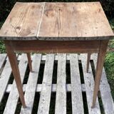 Farm table