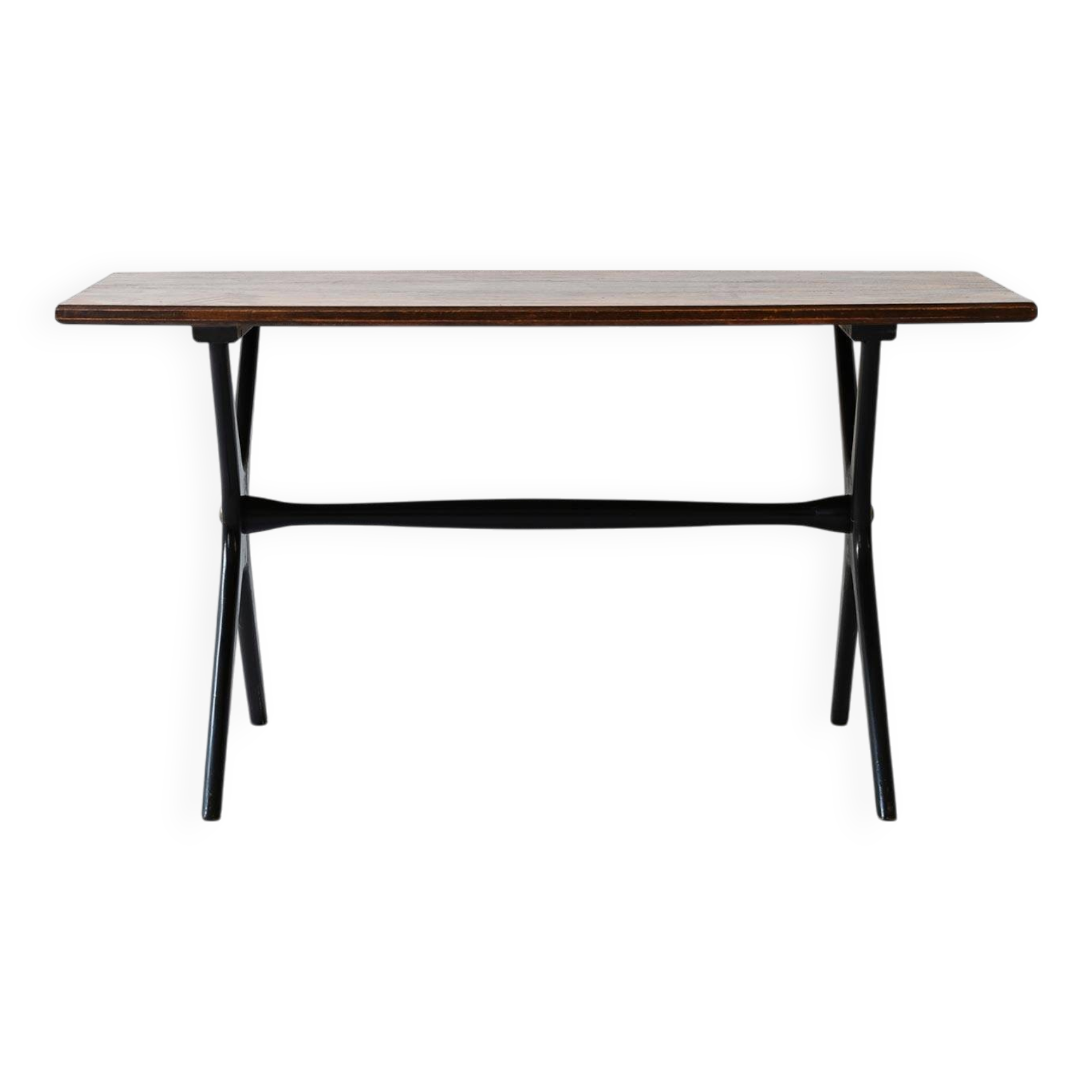 Scandinavian coffee table with black legs