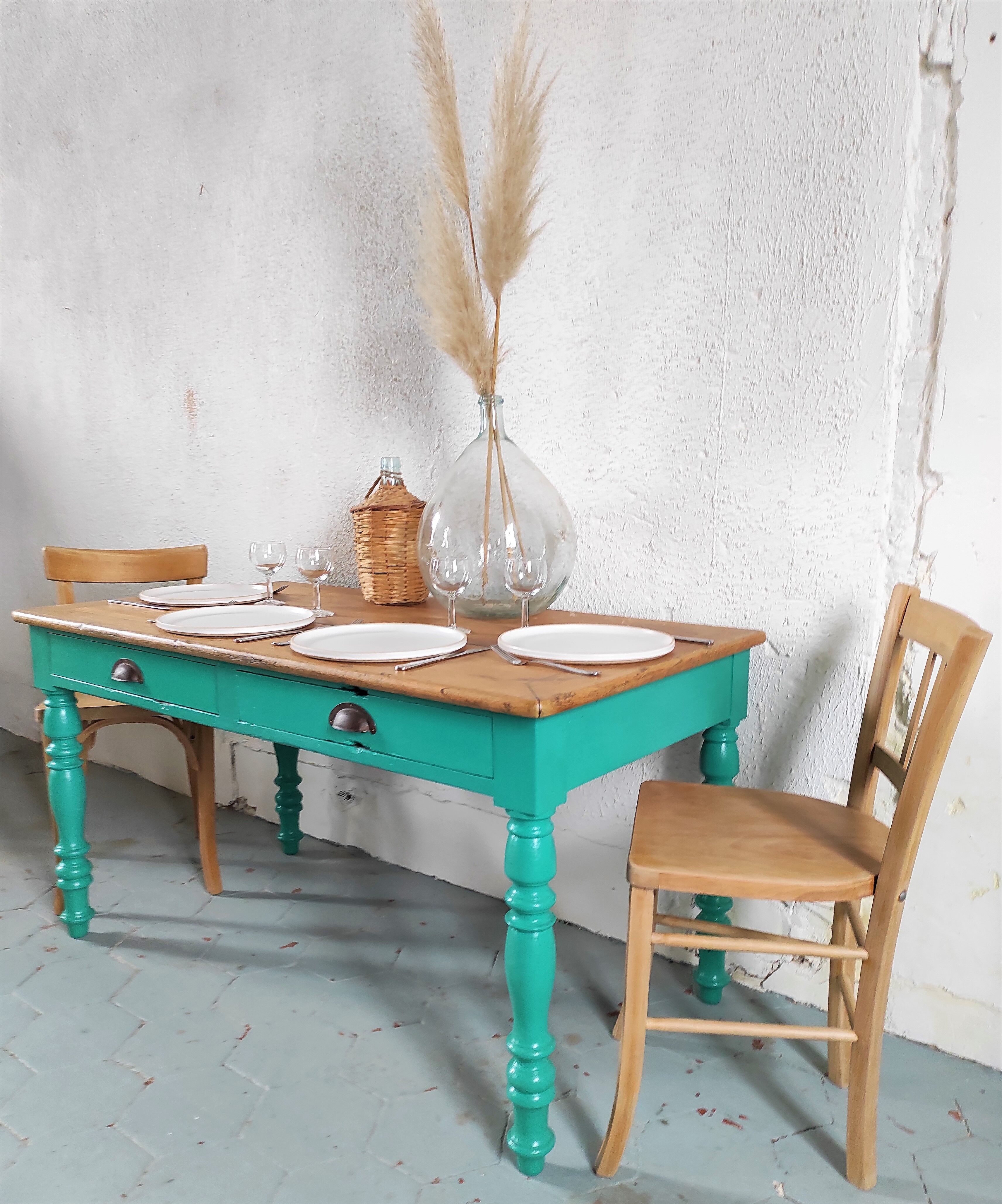 Farm table
