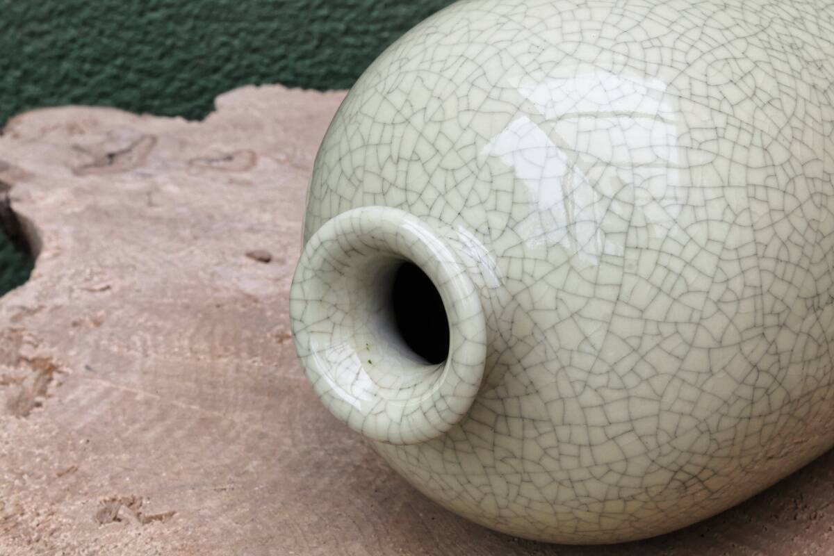 Cracked porcelain vase from China