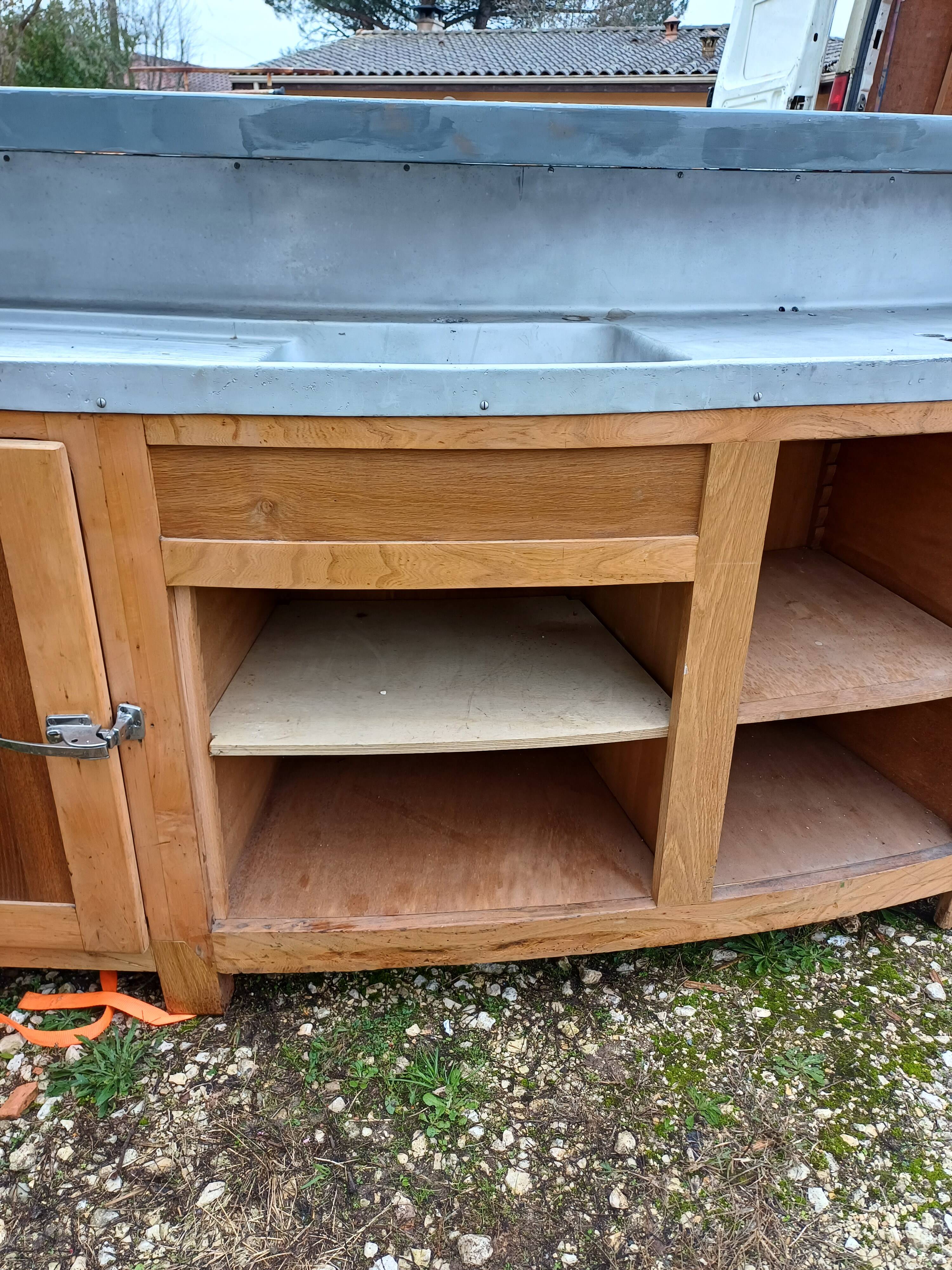 Mr. Bazin's bar counter in Limoges