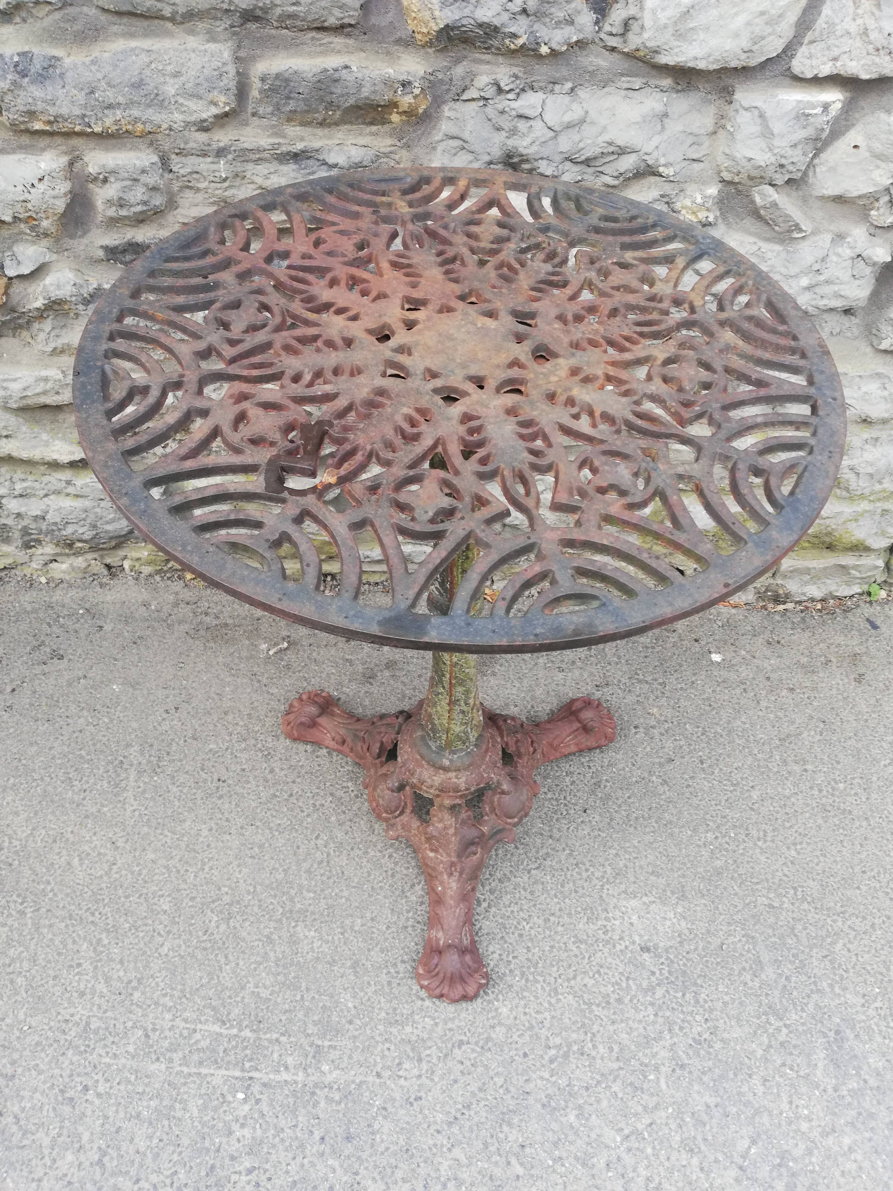 Cast iron garden pedestal table
