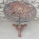Cast iron garden pedestal table