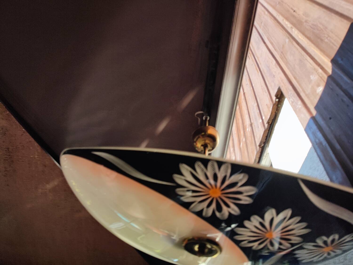 Suspension en verre peint